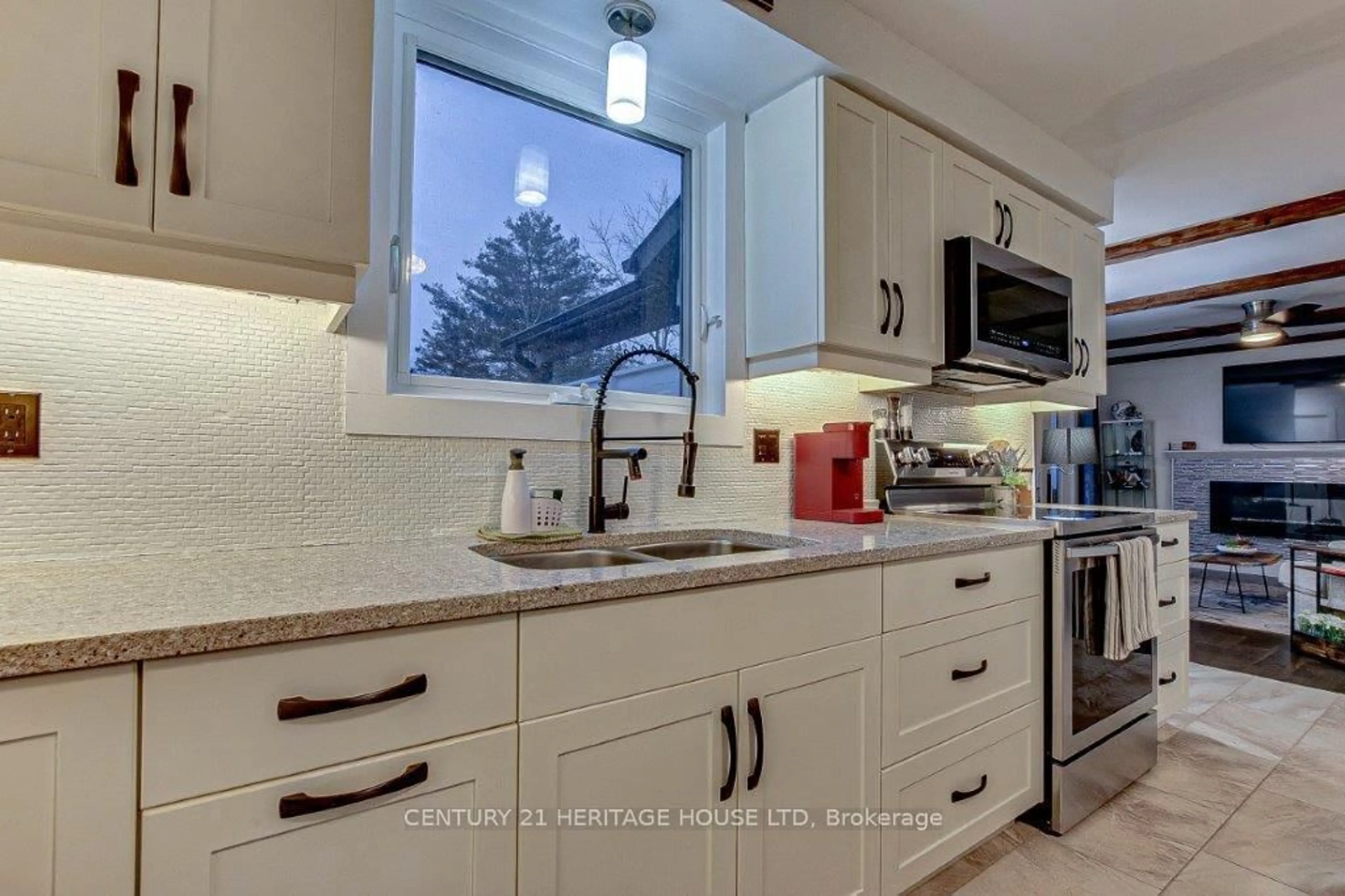 Unknown for 6958 Sunset Rd, Central Elgin Ontario N5P 3S8