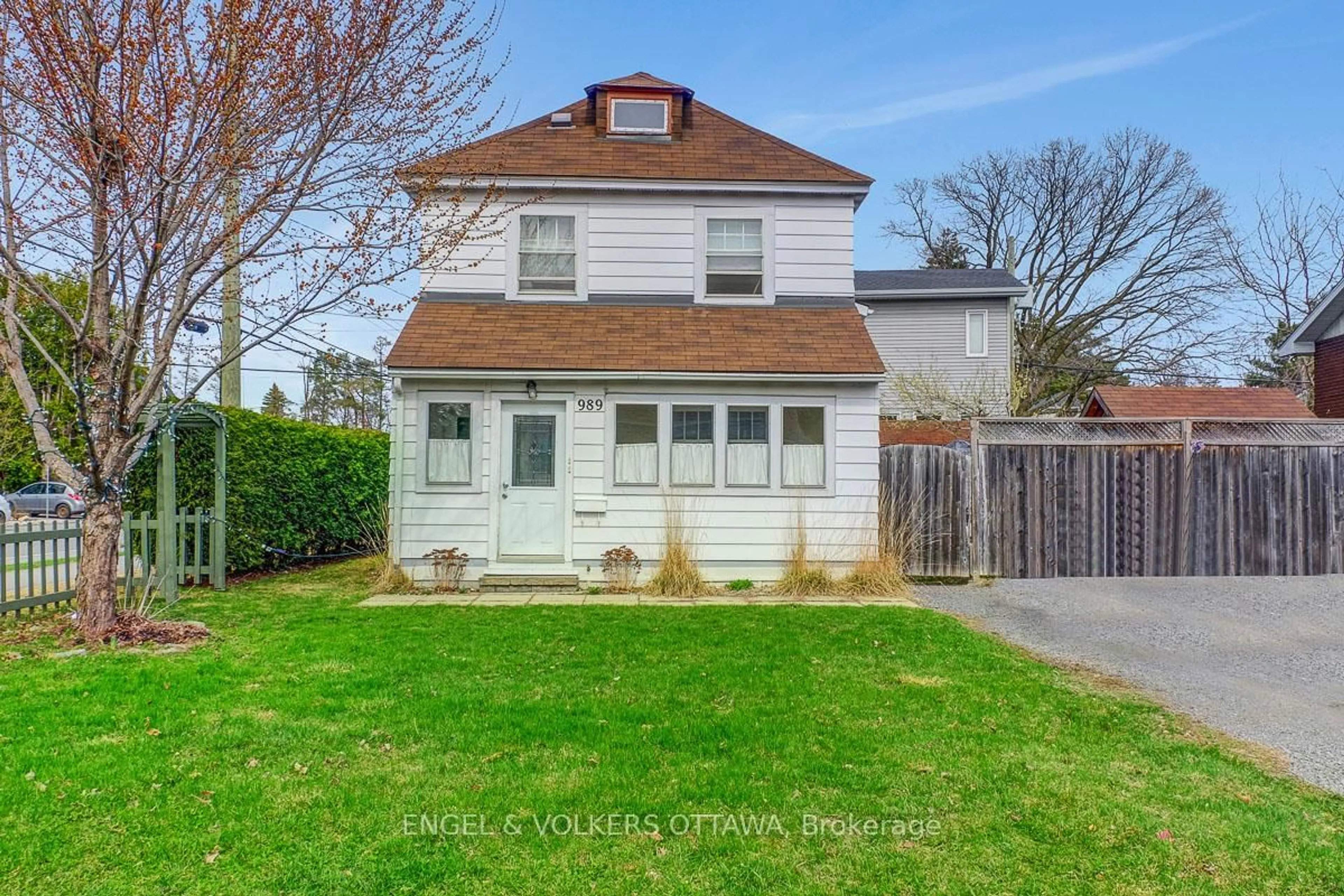 Unknown for 989 Bakervale Dr, Ottawa Ontario K1Z 6N7