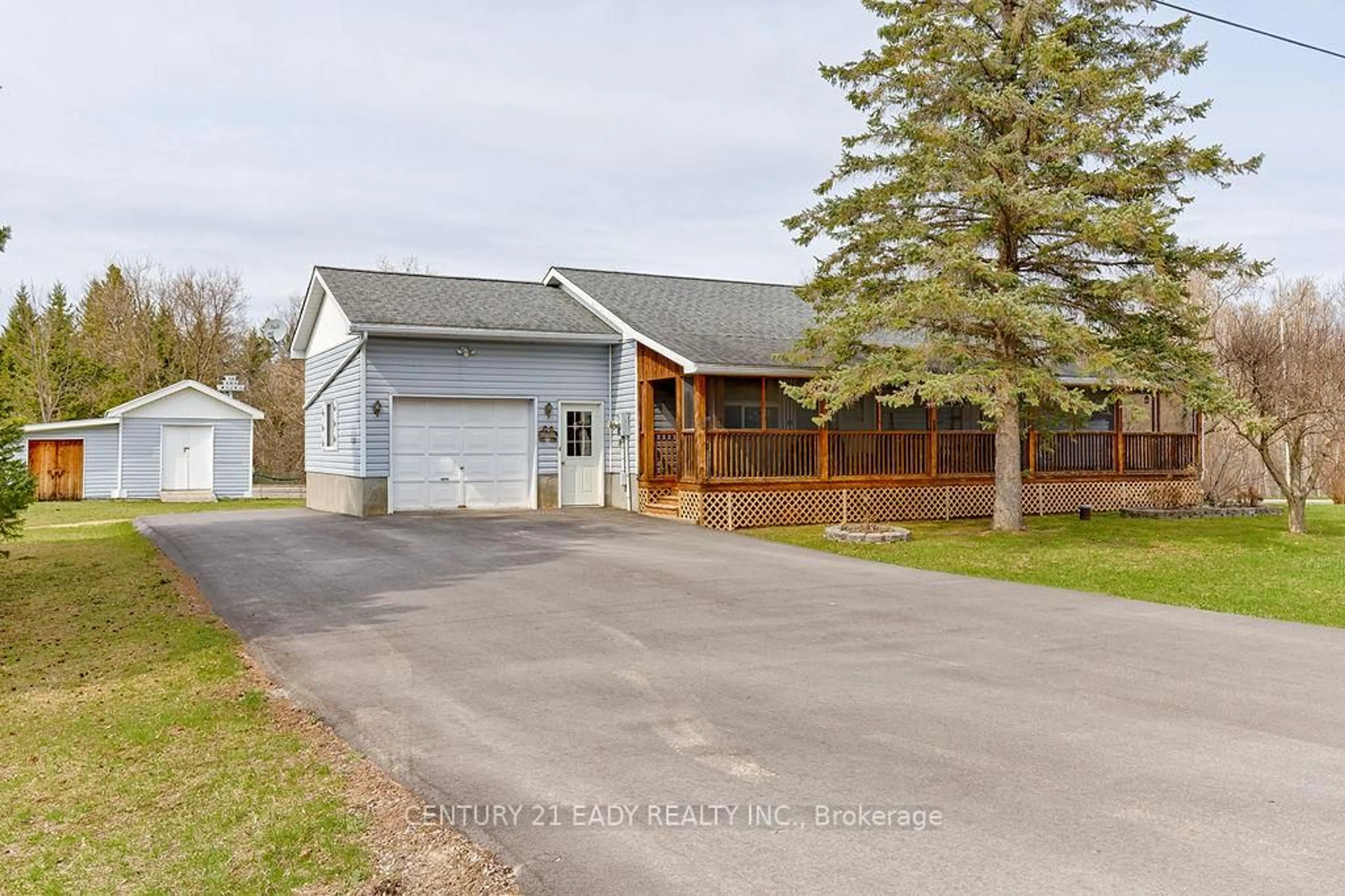 A pic from outside/outdoor area/front of a property/back of a property/a pic from drone, street for 12 Grattan Rd, Douglas Ontario K0J 1S0