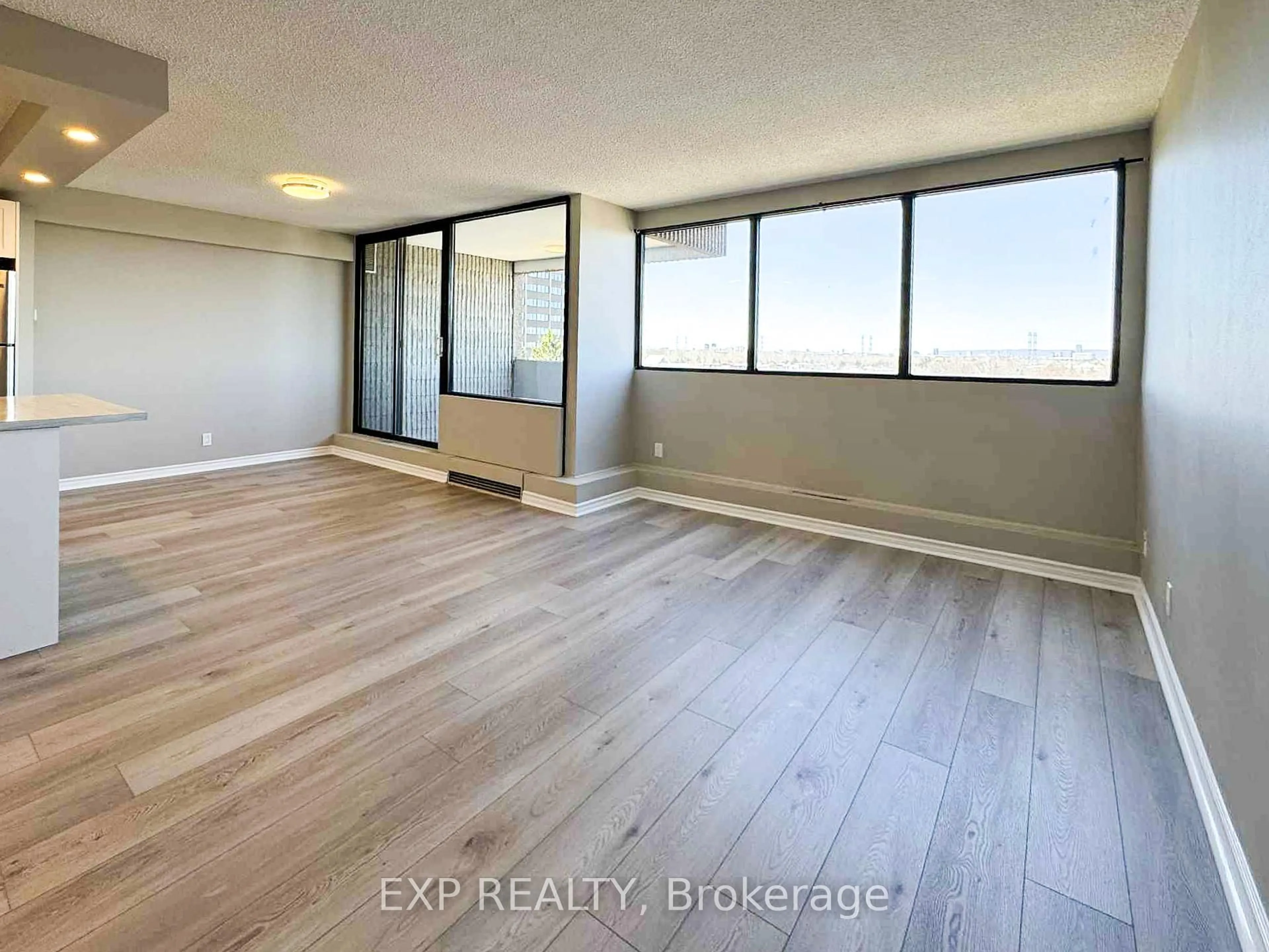 A pic of a room for 1285 Cahill Dr #808, Ottawa Ontario K1V 9A7