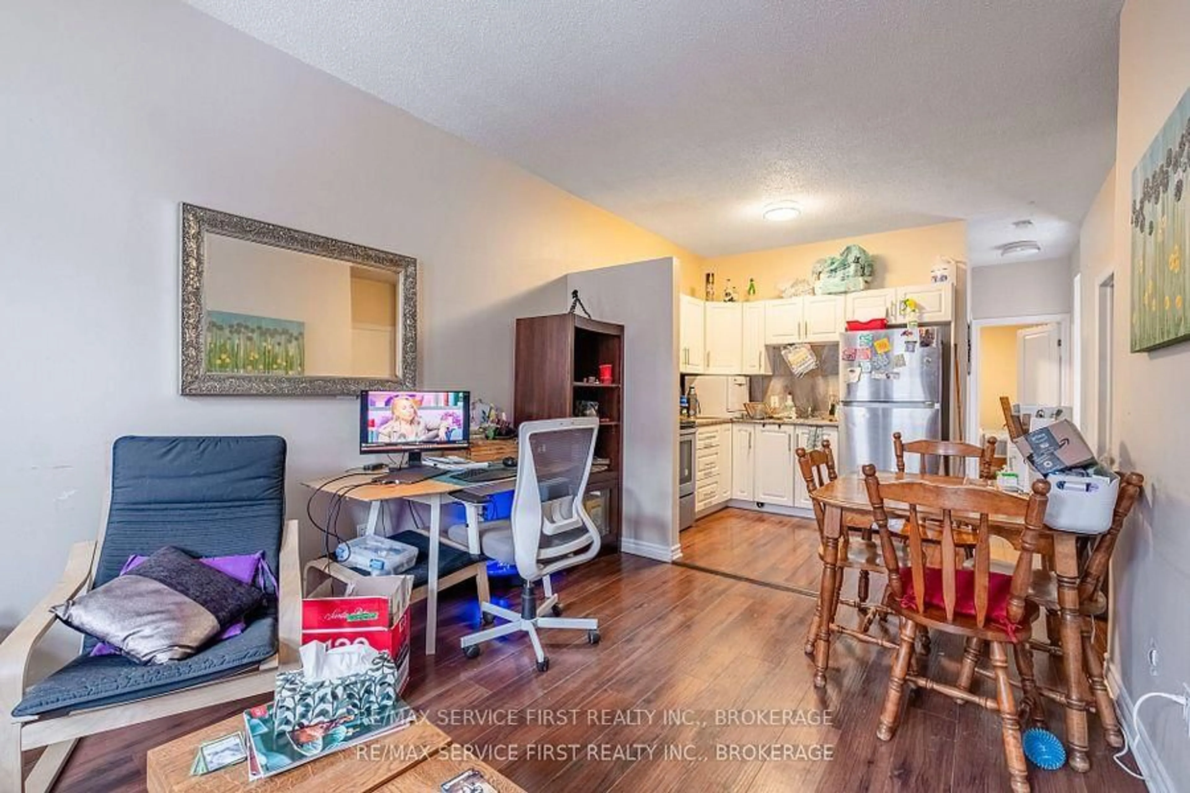 Open concept kitchen, unknown for 240 Wellington St, Kingston Ontario K7K 2Y8