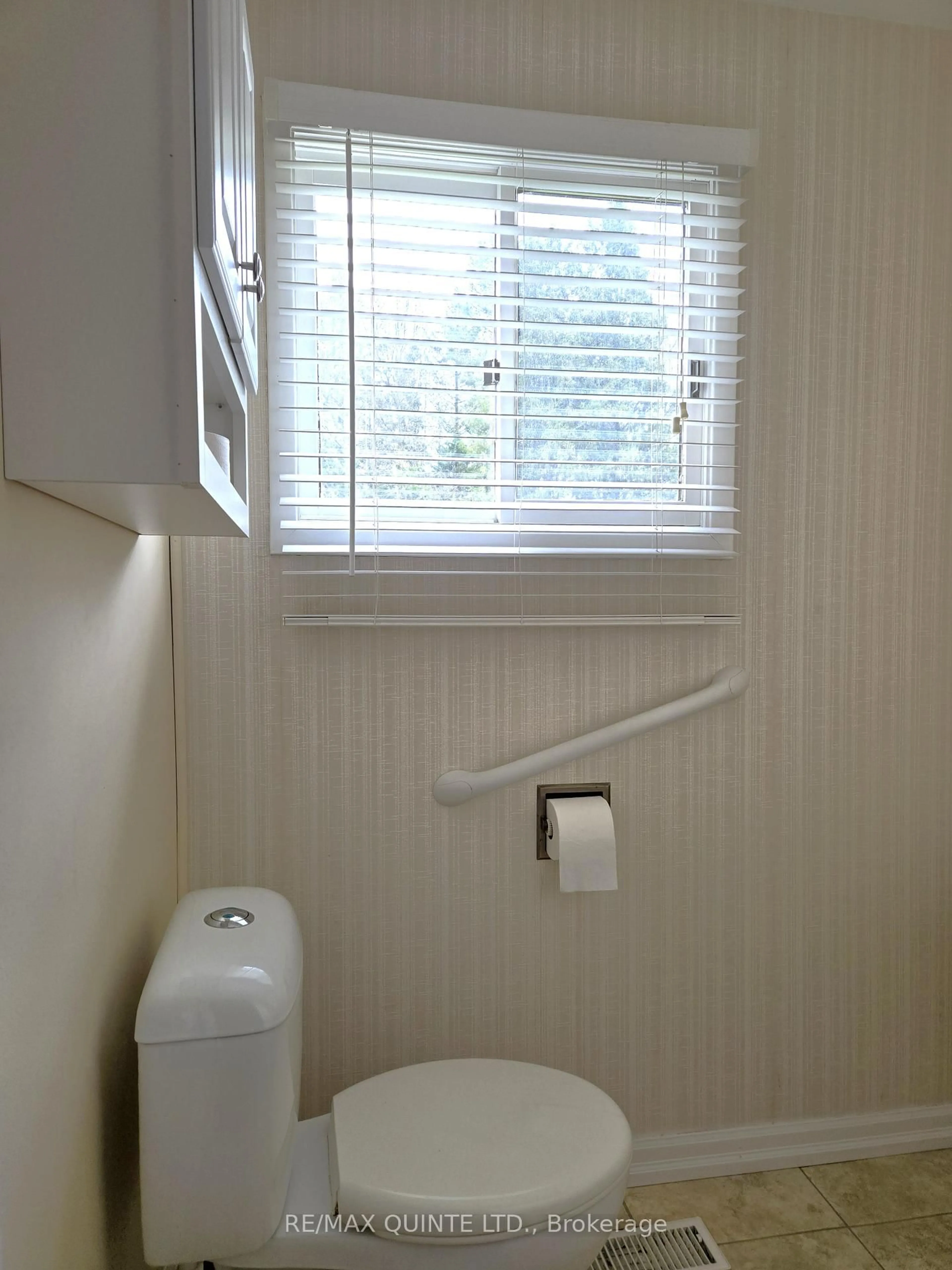 Standard bathroom, floor is not visible for 252 Maines Rd, Thomasburg Ontario K0K 3H0