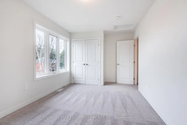 Additional property image - 2620 BINBROOK Rd Unit 206