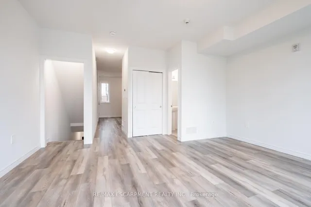 Additional property image - 2620 BINBROOK Rd Unit 206