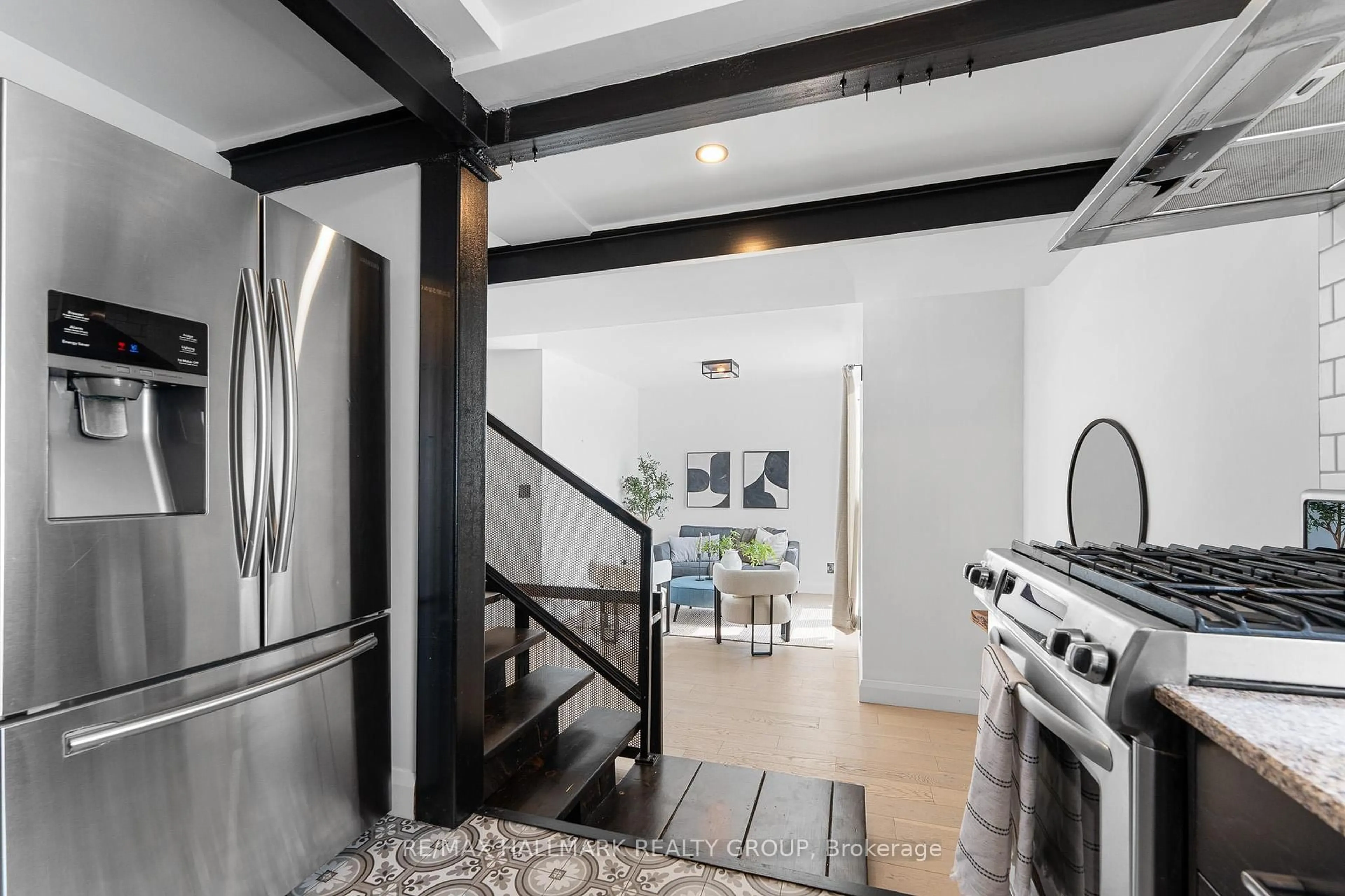 Contemporary kitchen, ceramic/tile floor for 469 Booth St, Ottawa Ontario K1R 7L1
