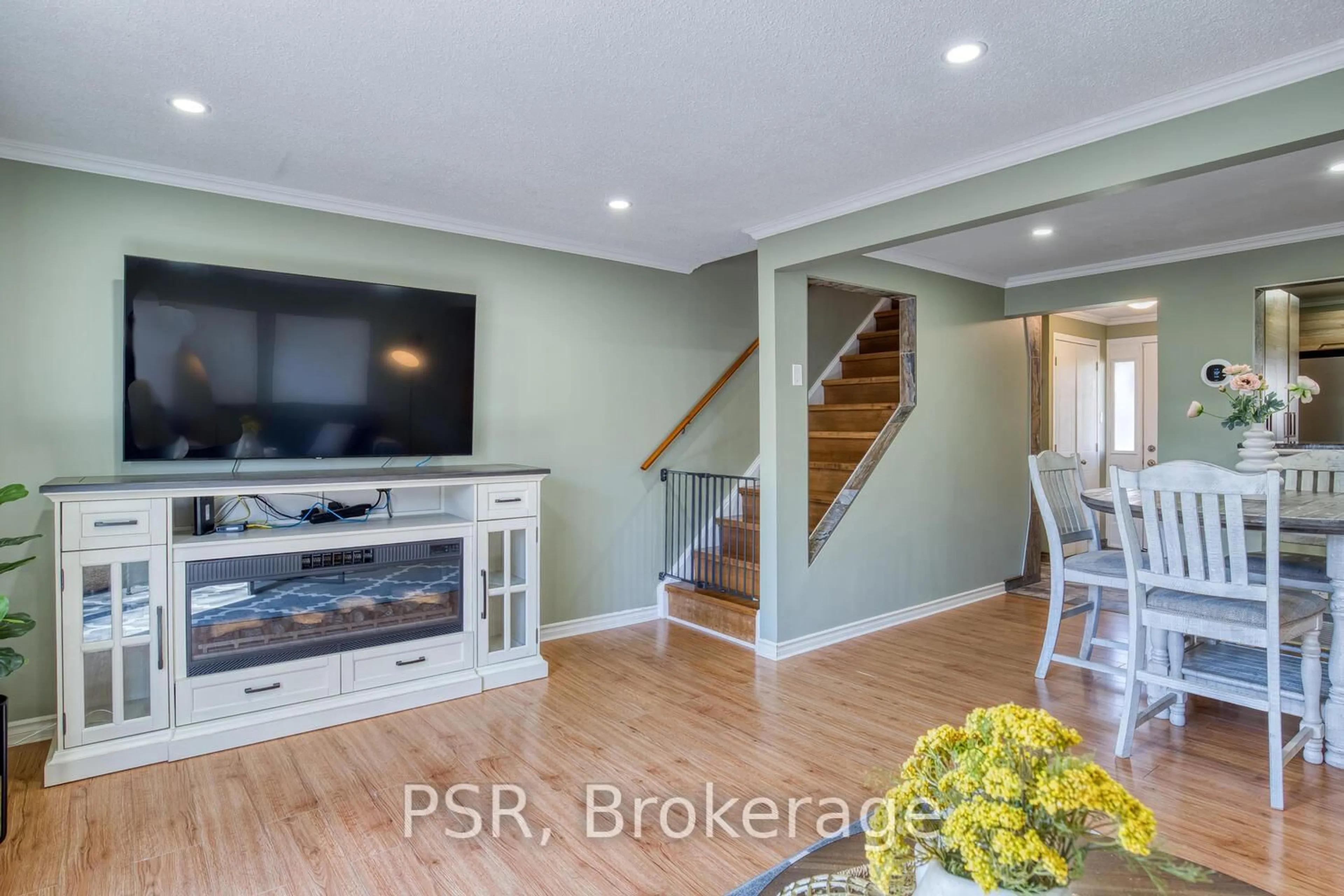 Unknown for 11 Grand River Blvd #20, Kitchener Ontario N2A 2T2