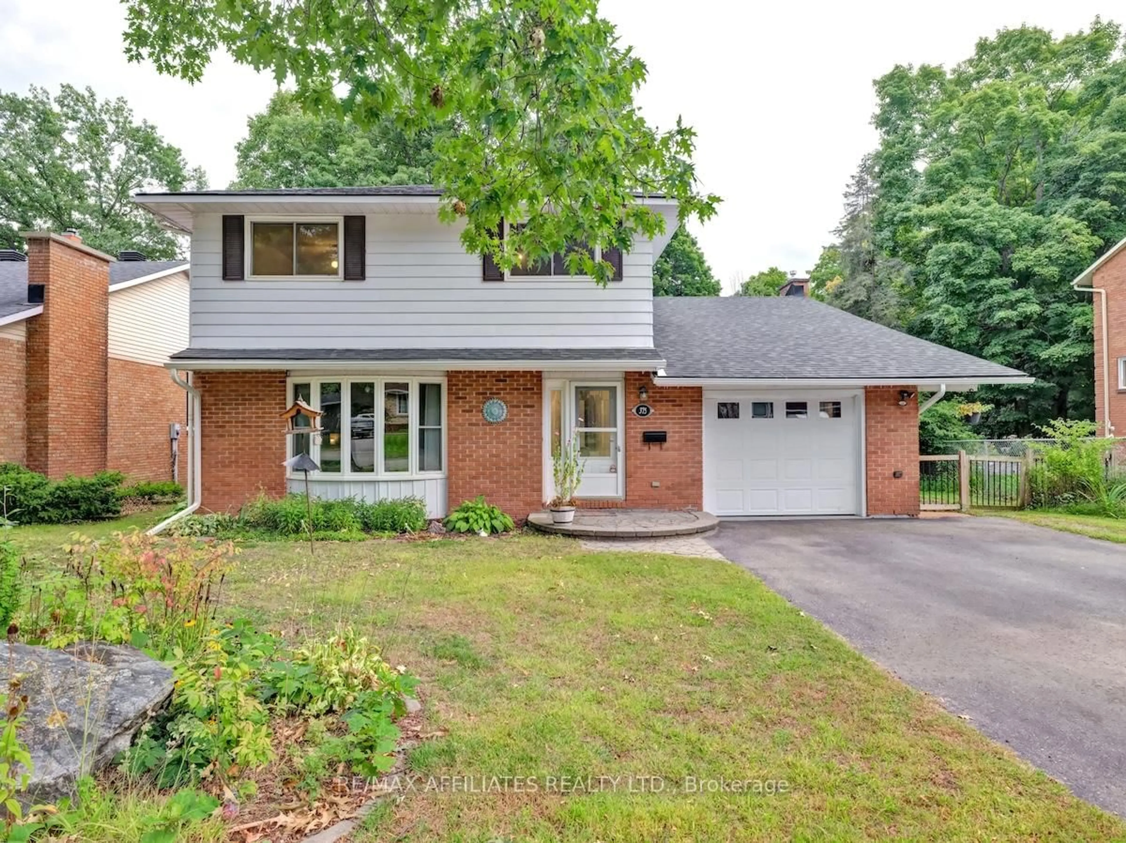 Home with brick exterior material, street for 375 BROCK St, Brockville Ontario K6V 6E8