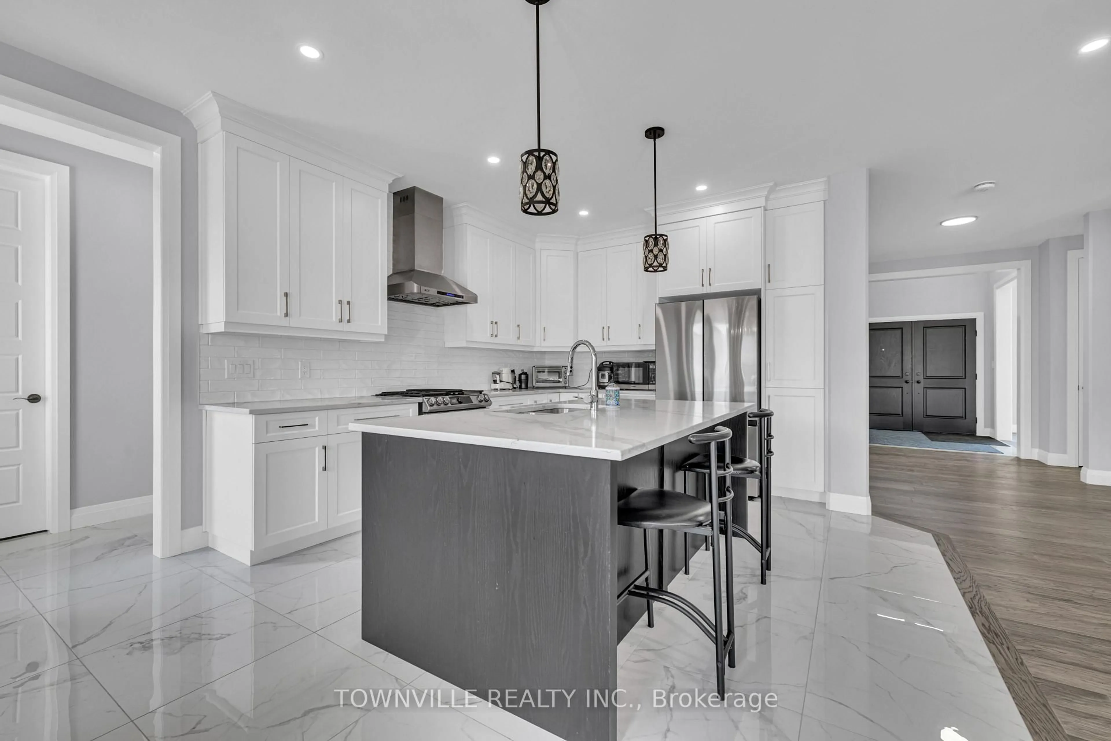 Contemporary kitchen, ceramic/tile floor for 1564 Virtue Lane, Windsor Ontario N8S 0A8