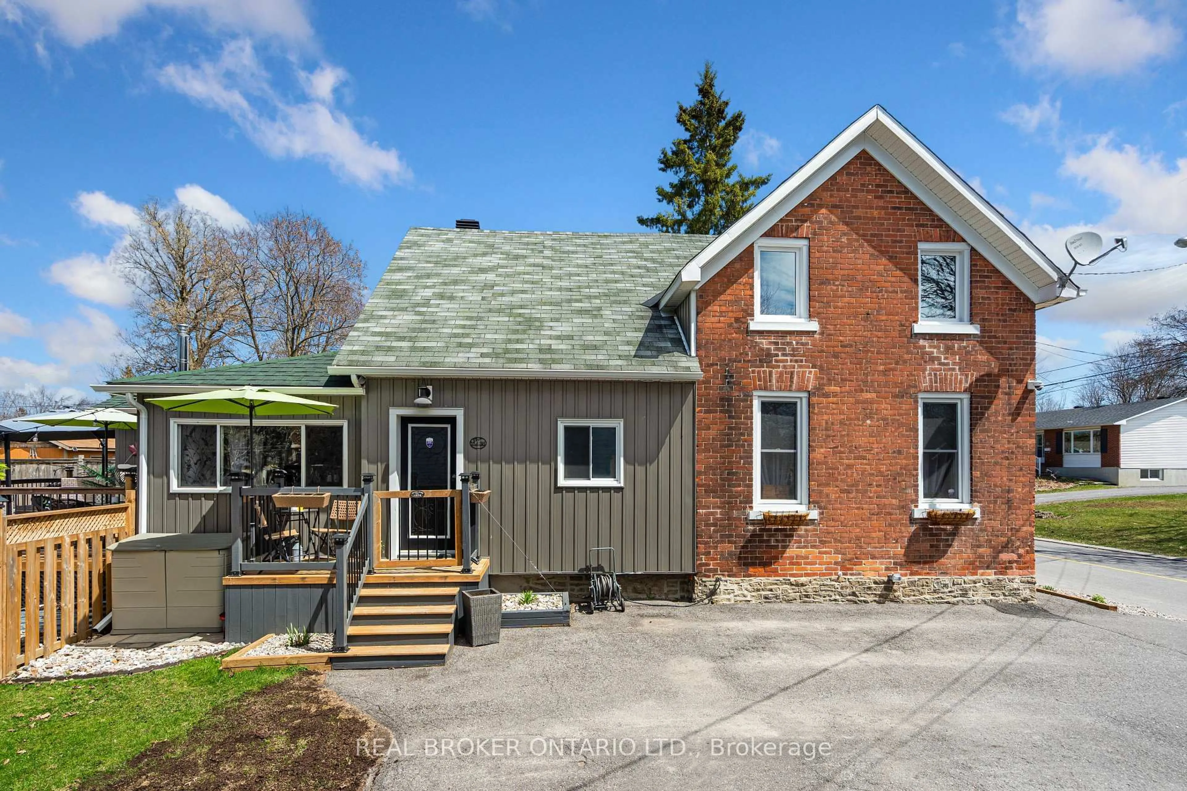 Home with brick exterior material, street for 133 Nelson St, Carleton Place Ontario K7C 1A3