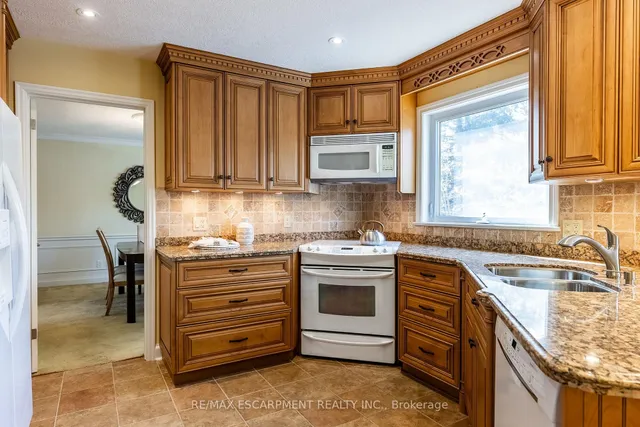 Additional property image - 158 Marigold Crt