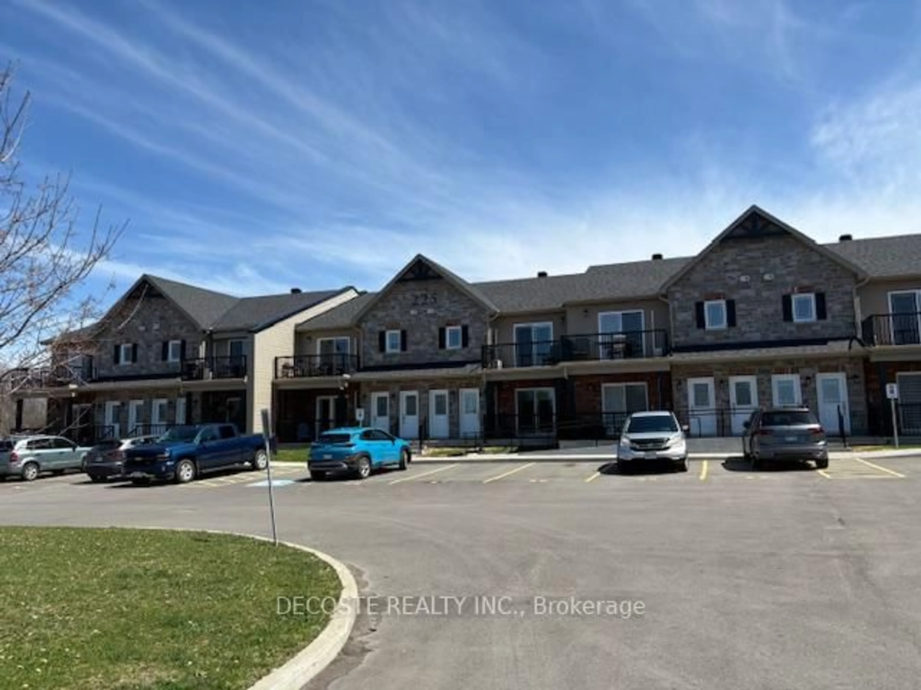 A pic from outside/outdoor area/front of a property/back of a property/a pic from drone, unknown for 225 Spence Ave #206, Hawkesbury Ontario K6A 0B5