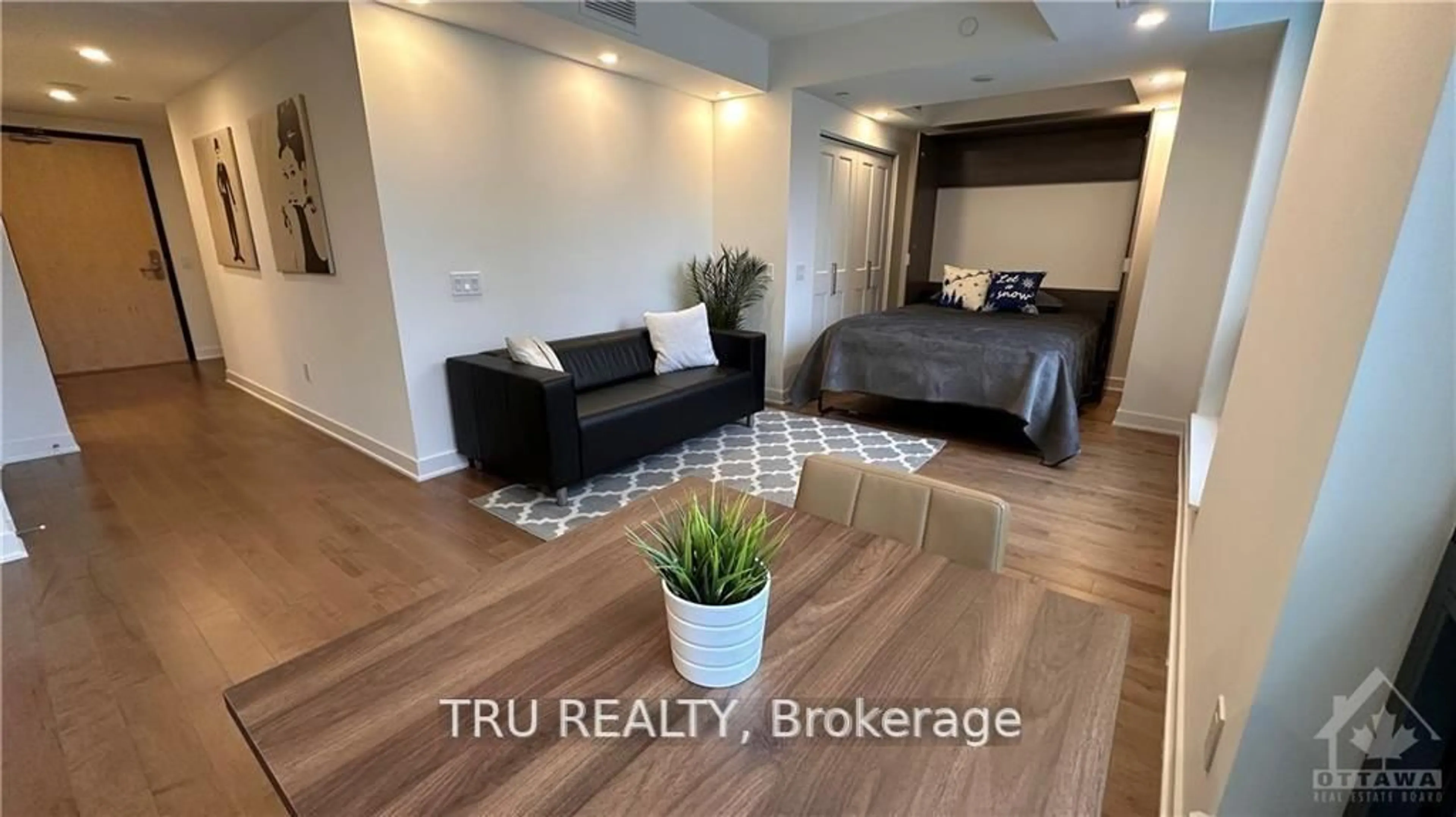 A pic of a room for 340 Queen St #1408, Ottawa Ontario K1R 0G1