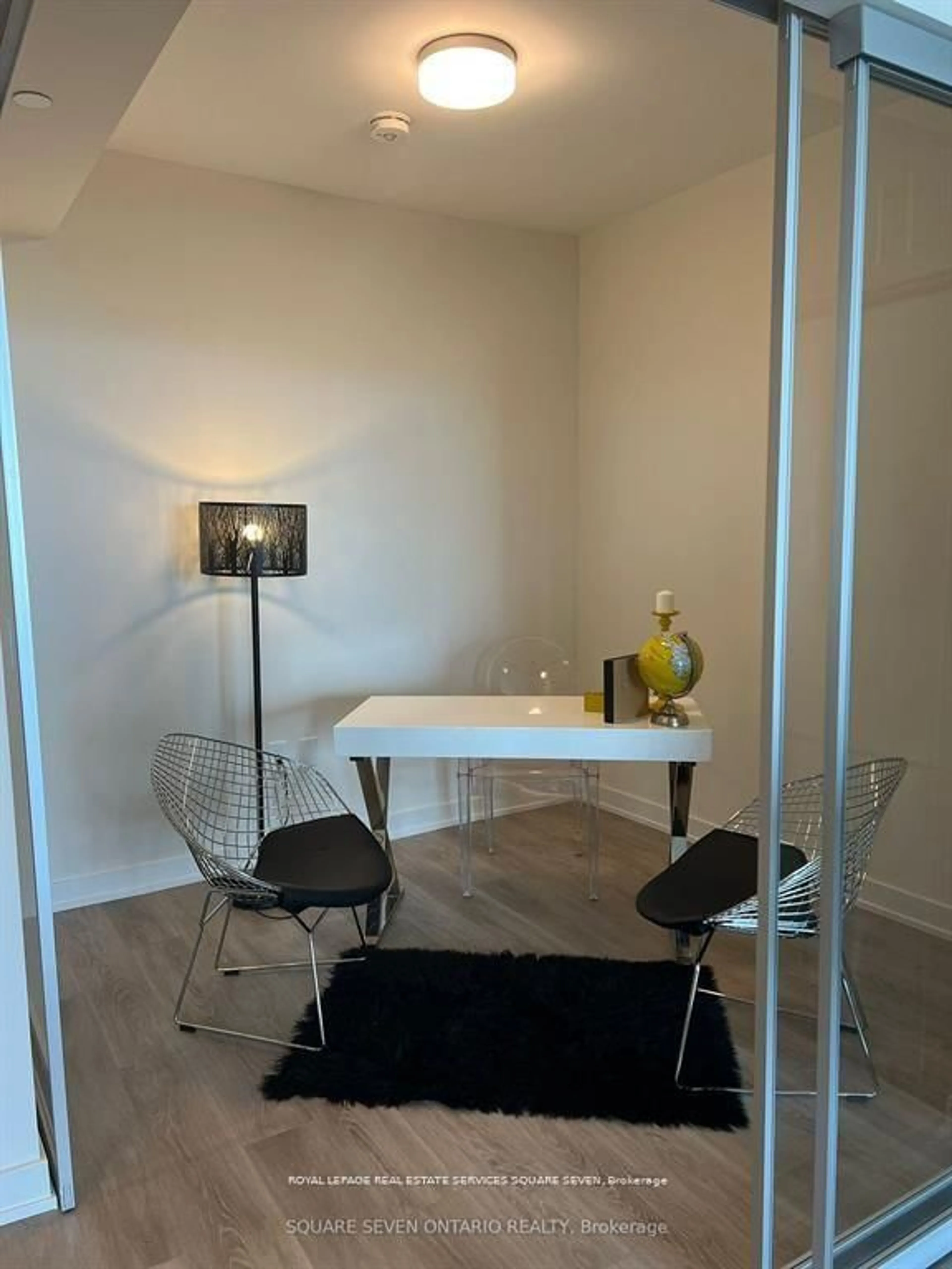 A pic of a room for 212 King St #1301, Hamilton Ontario L8N 1B5