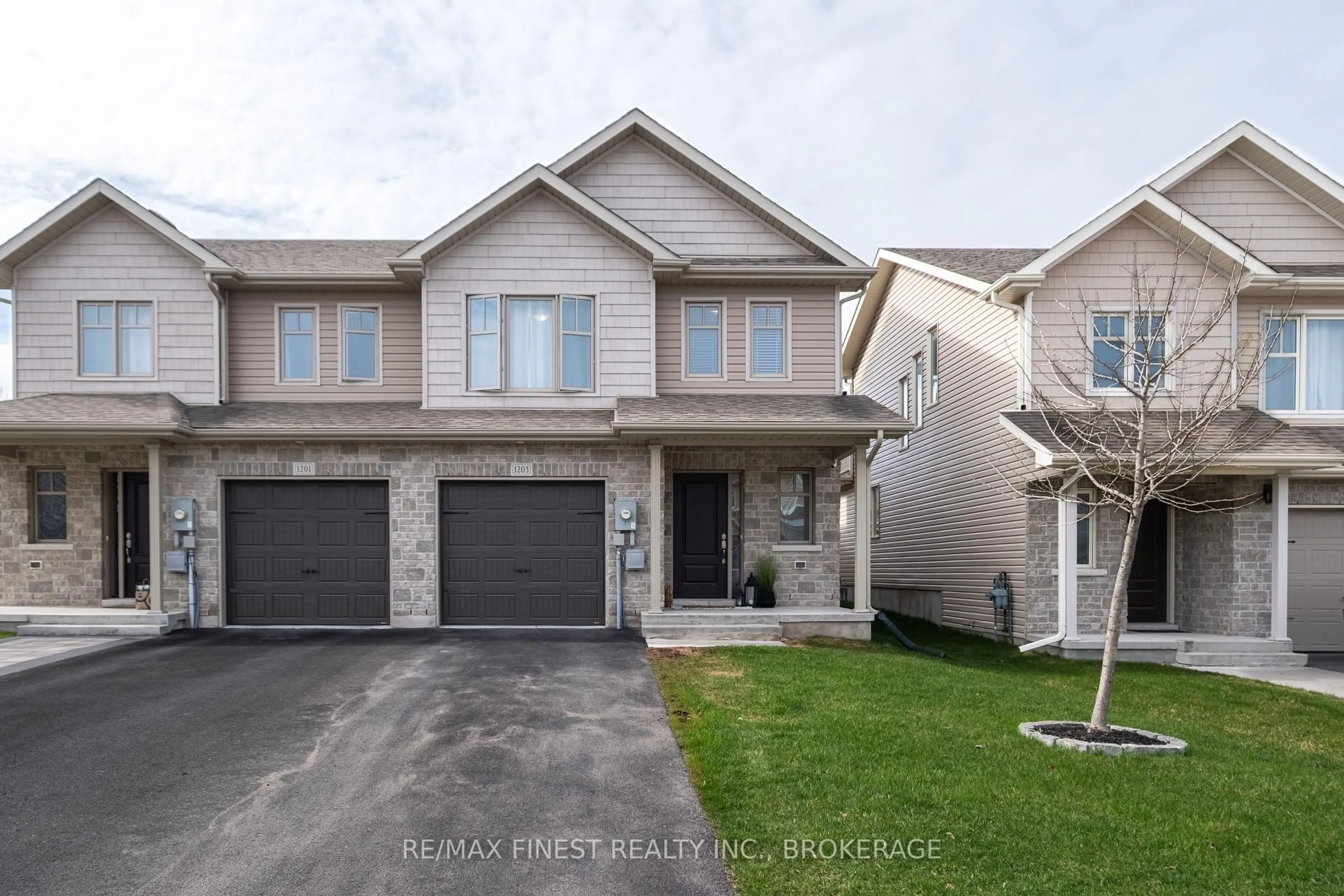 Unknown for 1203 Carfa Cres, Kingston Ontario K7P 0N2