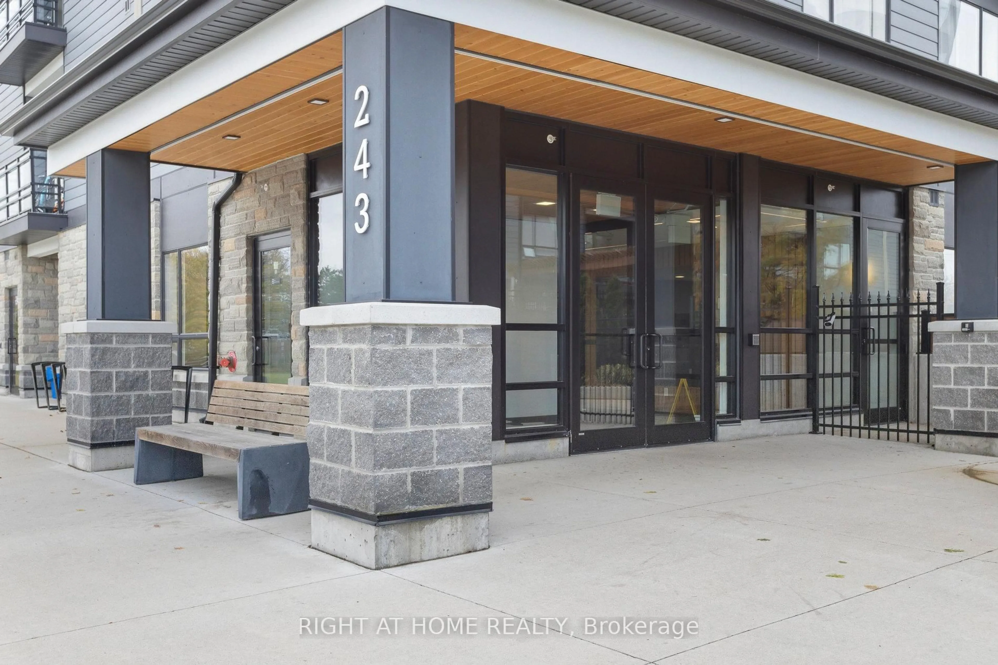 Patio, building for 243 Northfield Dr #608, Waterloo Ontario N2K 0H2