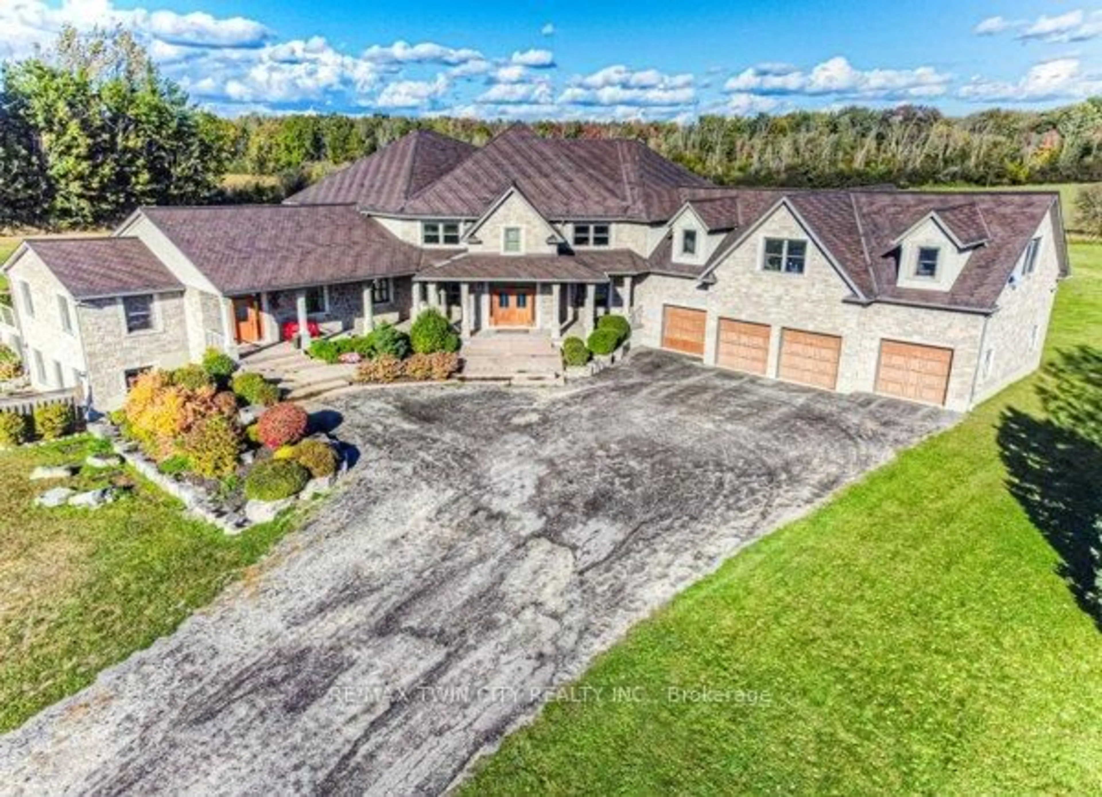A pic from outside/outdoor area/front of a property/back of a property/a pic from drone, unknown for 1098 Wurster Pl, Out of Area Ontario N0B 1M0