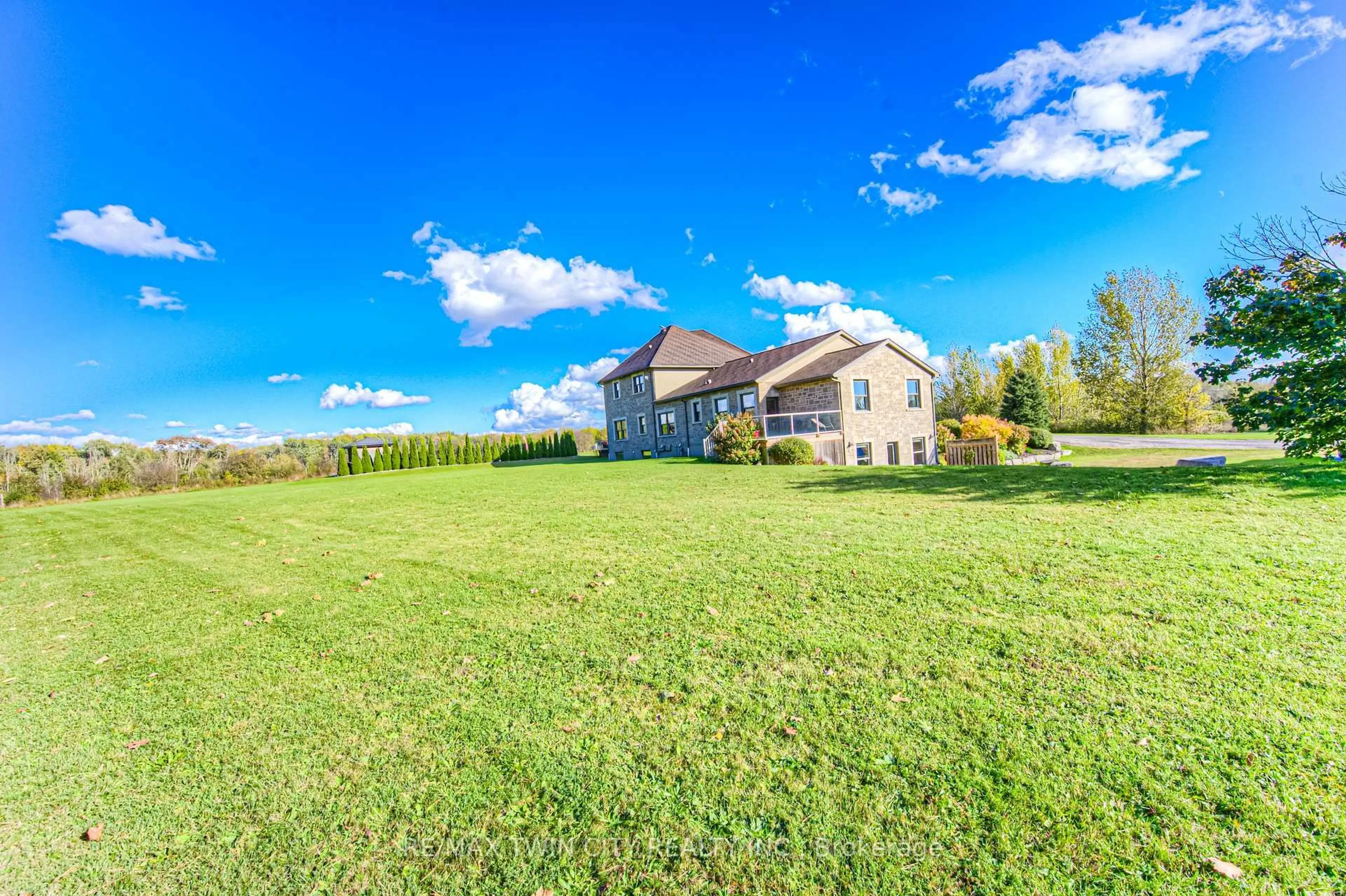 A pic from outside/outdoor area/front of a property/back of a property/a pic from drone, water/lake/river/ocean view for 1098 Wurster Pl, Out of Area Ontario N0B 1M0