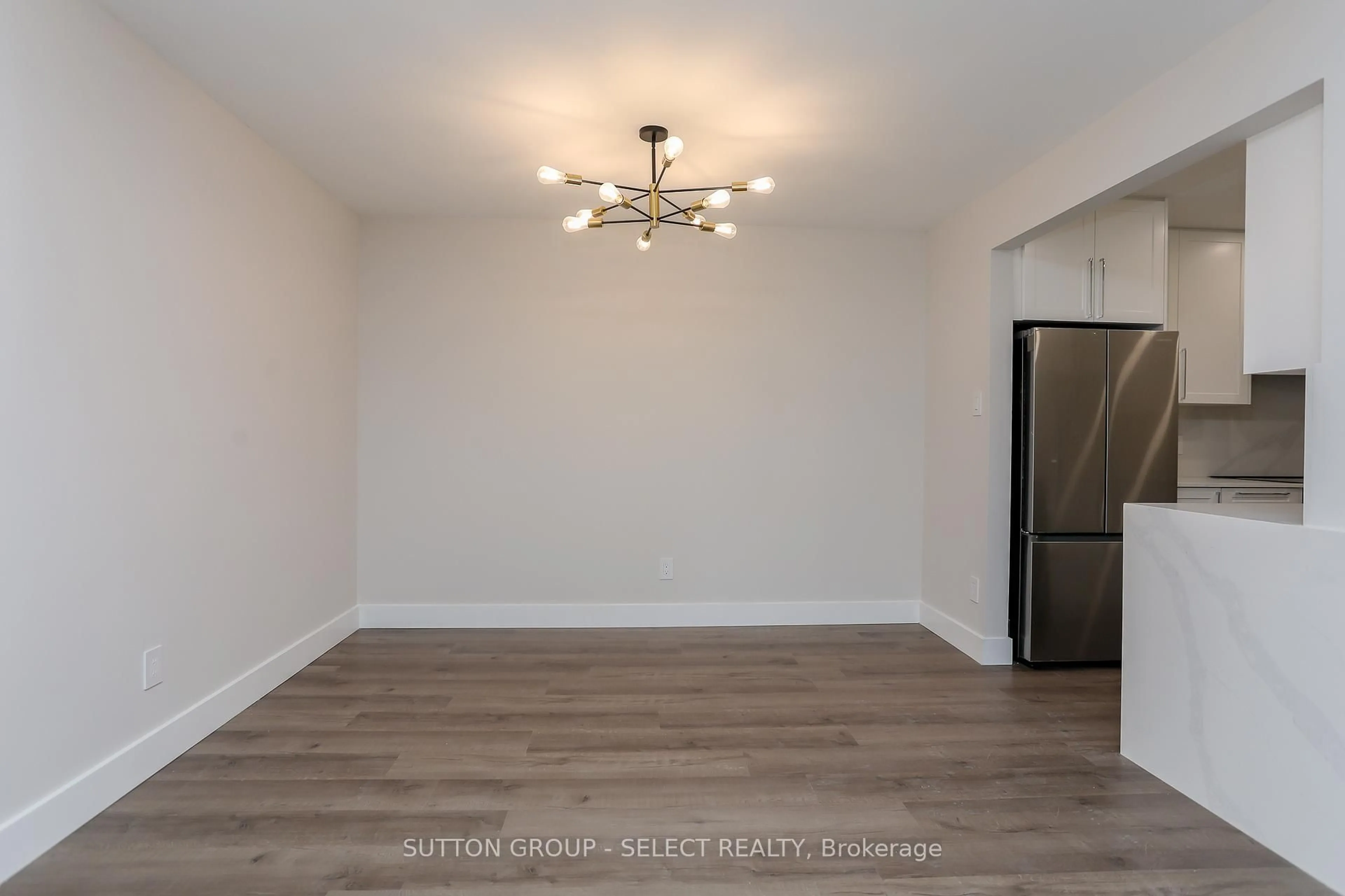 A pic of a room for 2228 Trafalgar St #207, London East Ontario N5V 4J8