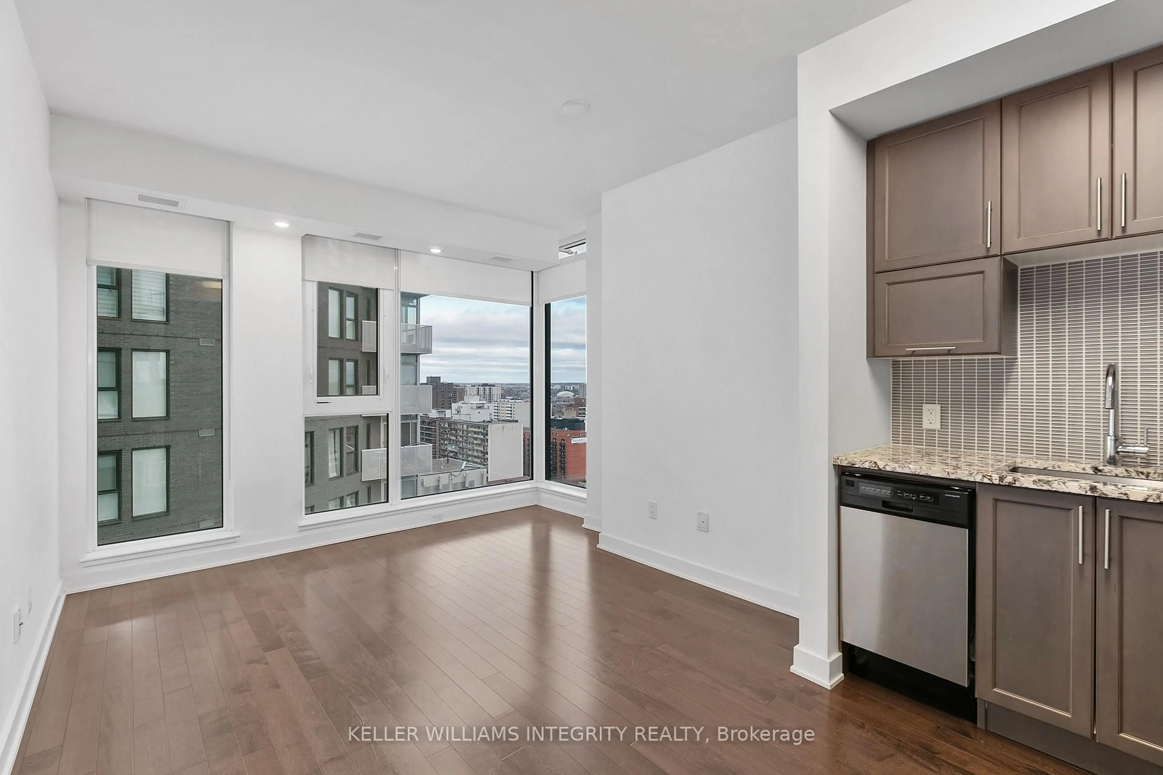 Unknown for 179 Metcalfe St #1705, Ottawa Ontario K2P 0W1