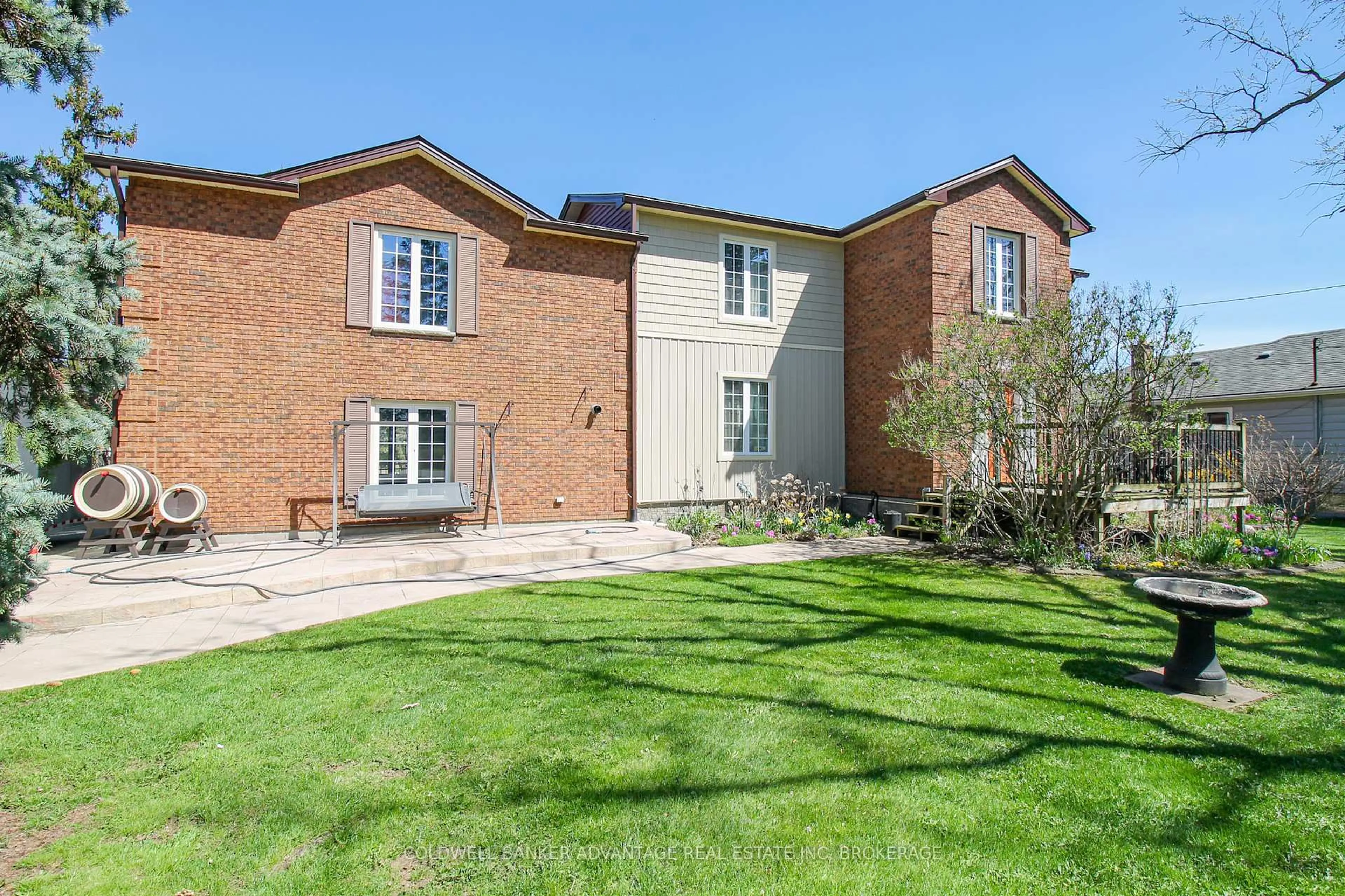 Home with brick exterior material, street for 7060 Garner Rd, Niagara Falls Ontario L2E 6S4