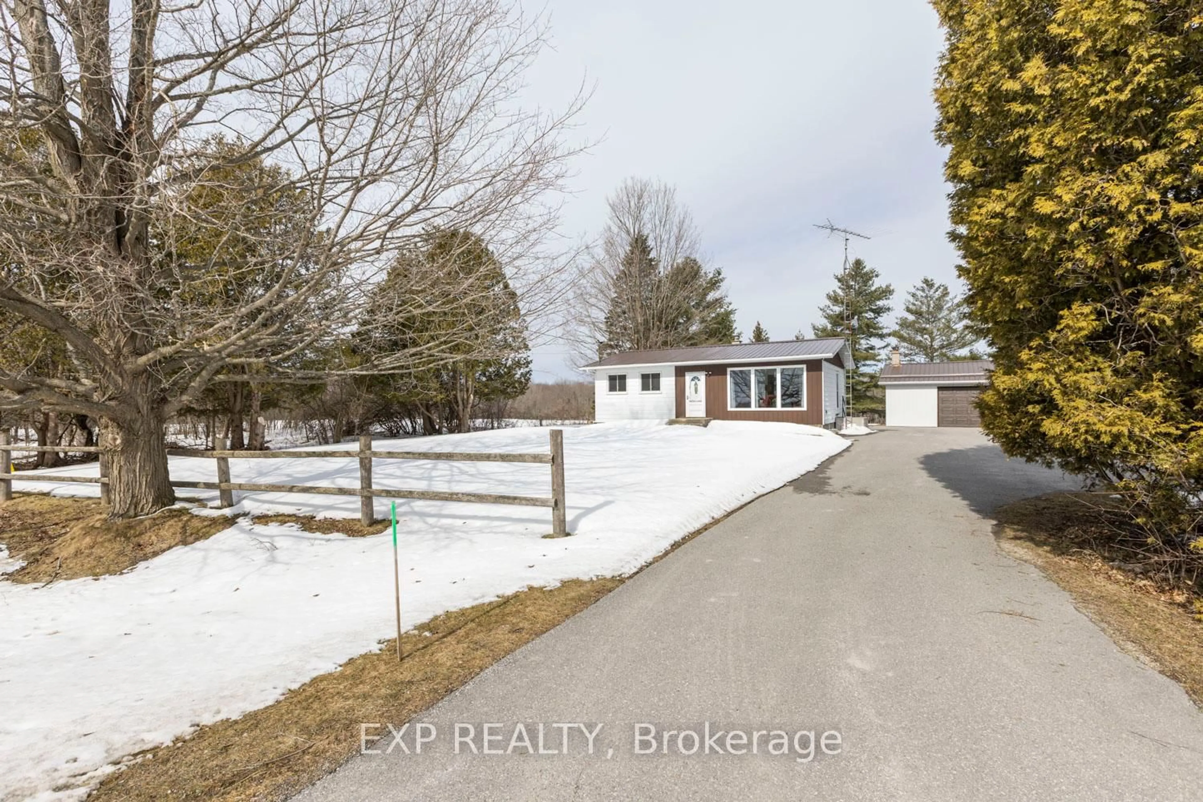A pic from outside/outdoor area/front of a property/back of a property/a pic from drone, street for 1069 Prestonvale Rd, Lanark Ontario K0G 1K0