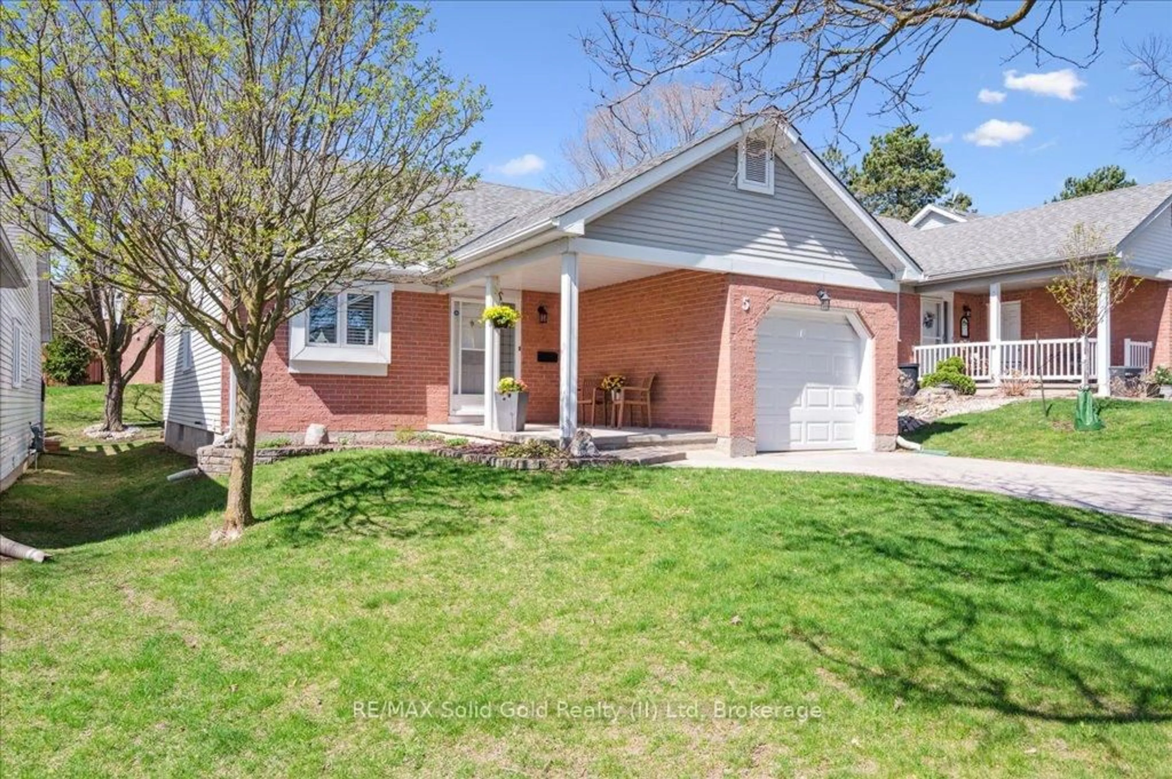 Home with brick exterior material, street for 5 Quinte Cres, Kitchener Ontario N2A 3K2