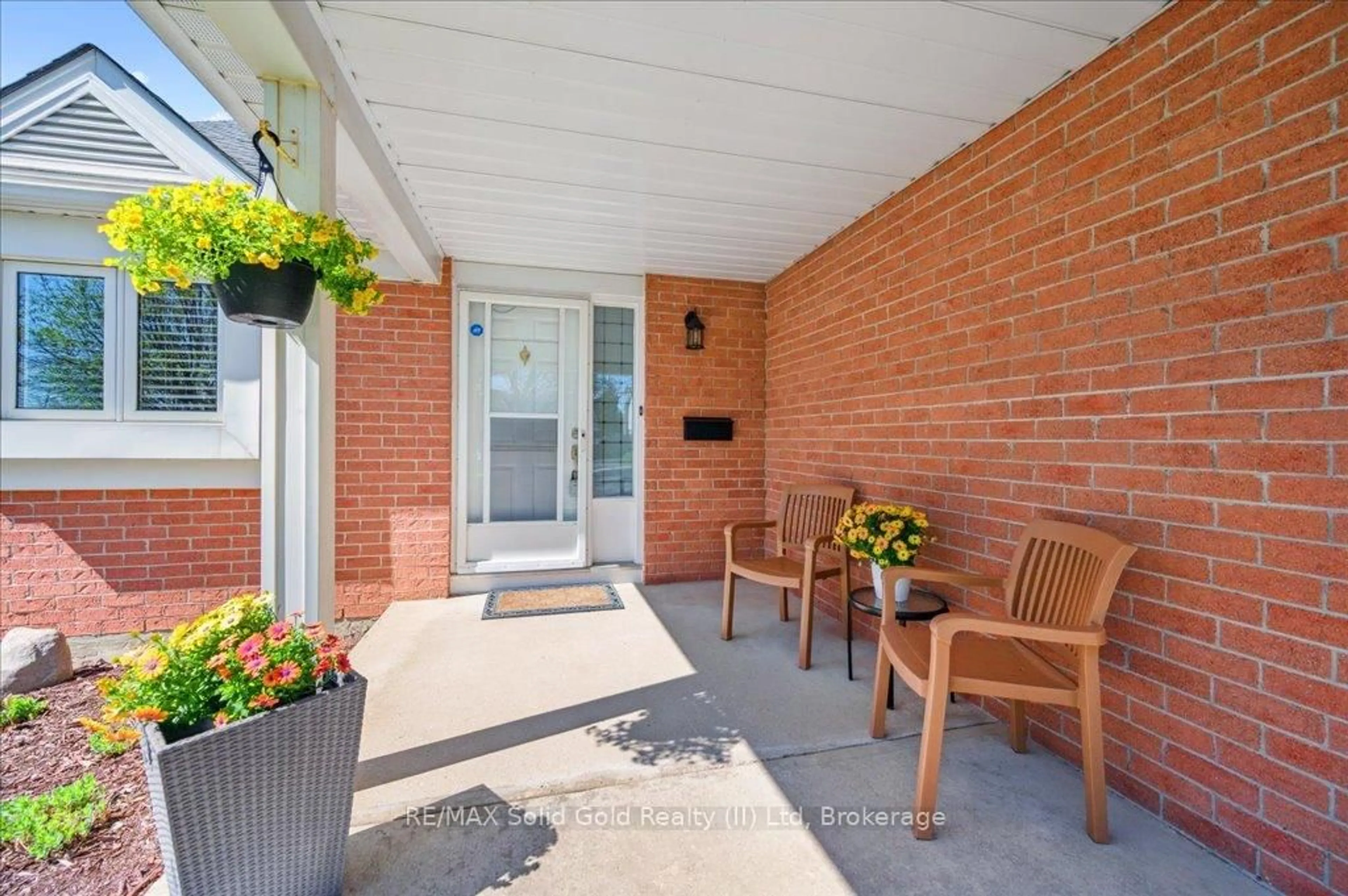 Unknown for 5 Quinte Cres, Kitchener Ontario N2A 3K2