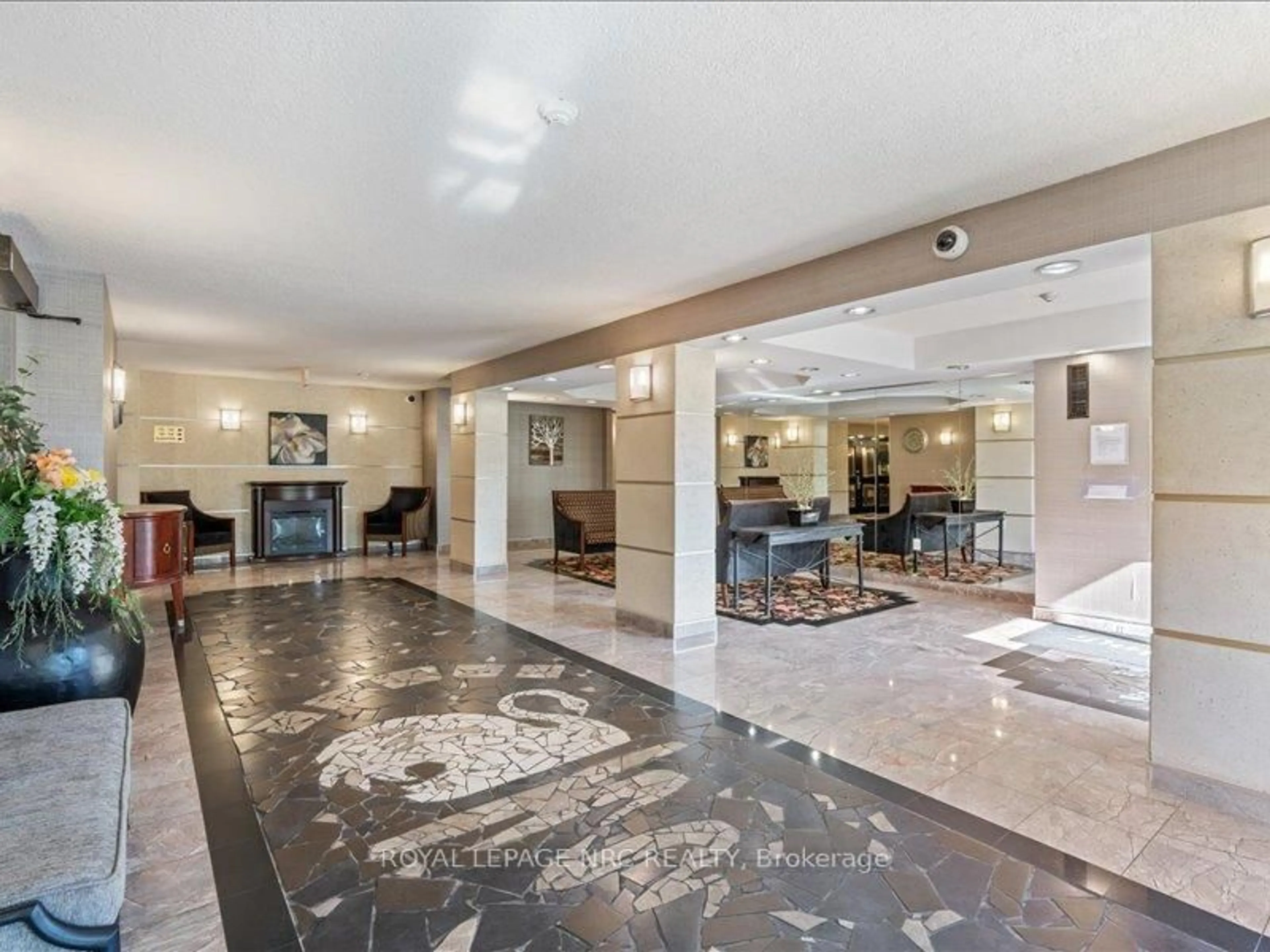 Lobby for 5100 Dorchester Rd #807, Niagara Falls Ontario L2E 7H4