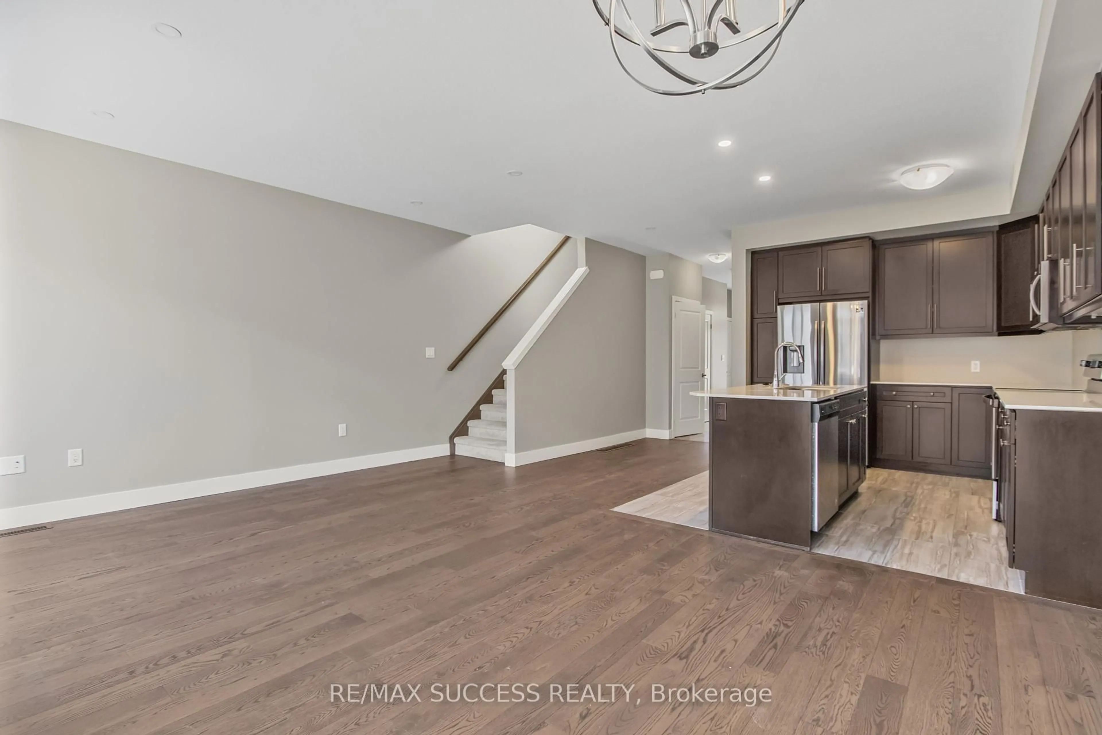Open concept kitchen, unknown for 1960 DALMAGARRY Rd #85, London Ontario N6G 0T8