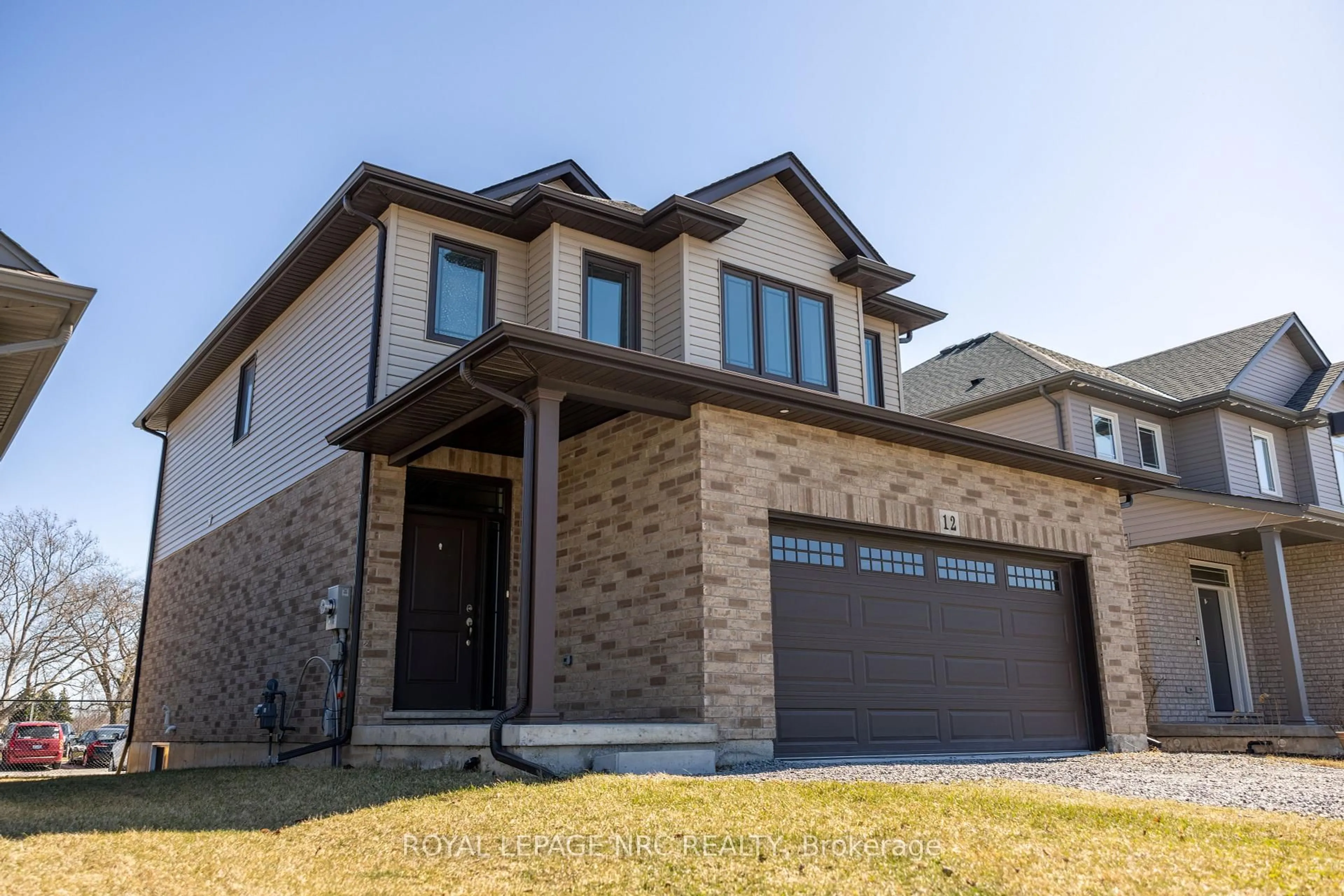 Home with brick exterior material, street for 12 BERKSHIRE Dr, St. Catharines Ontario L2M 0C2