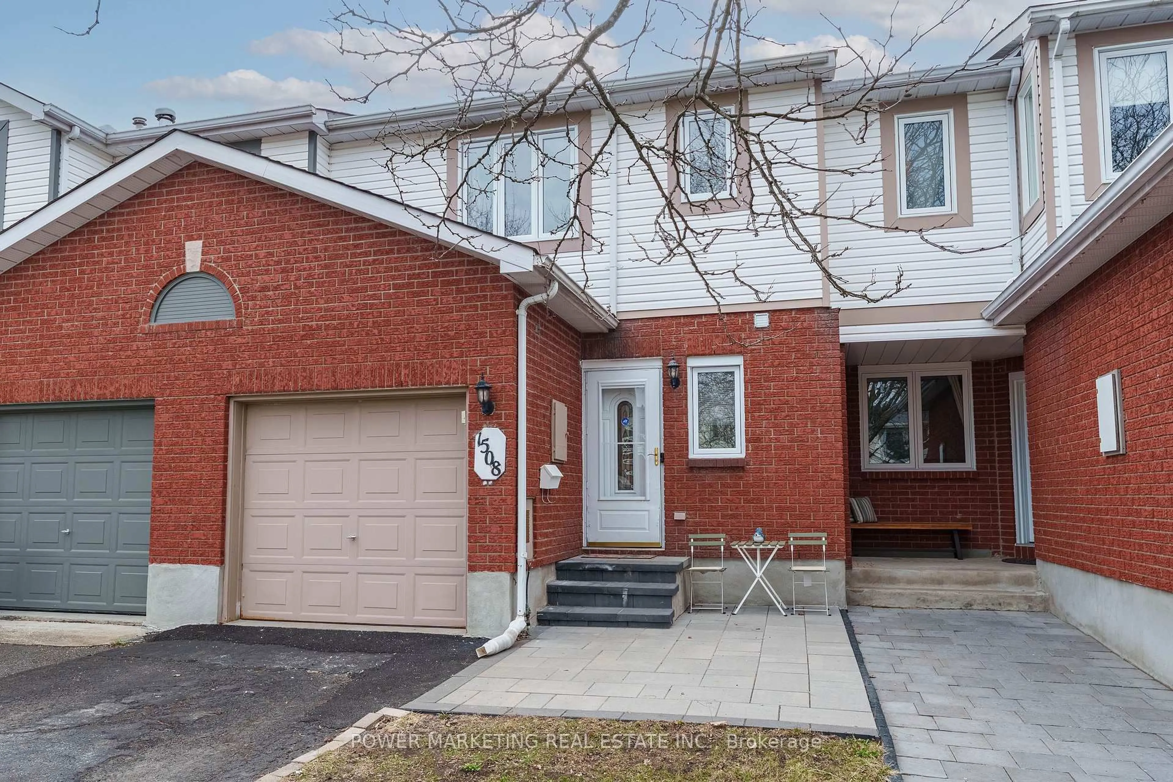 Home with brick exterior material, street for 1508 Launay Ave, Ottawa Ontario K4A 3S1