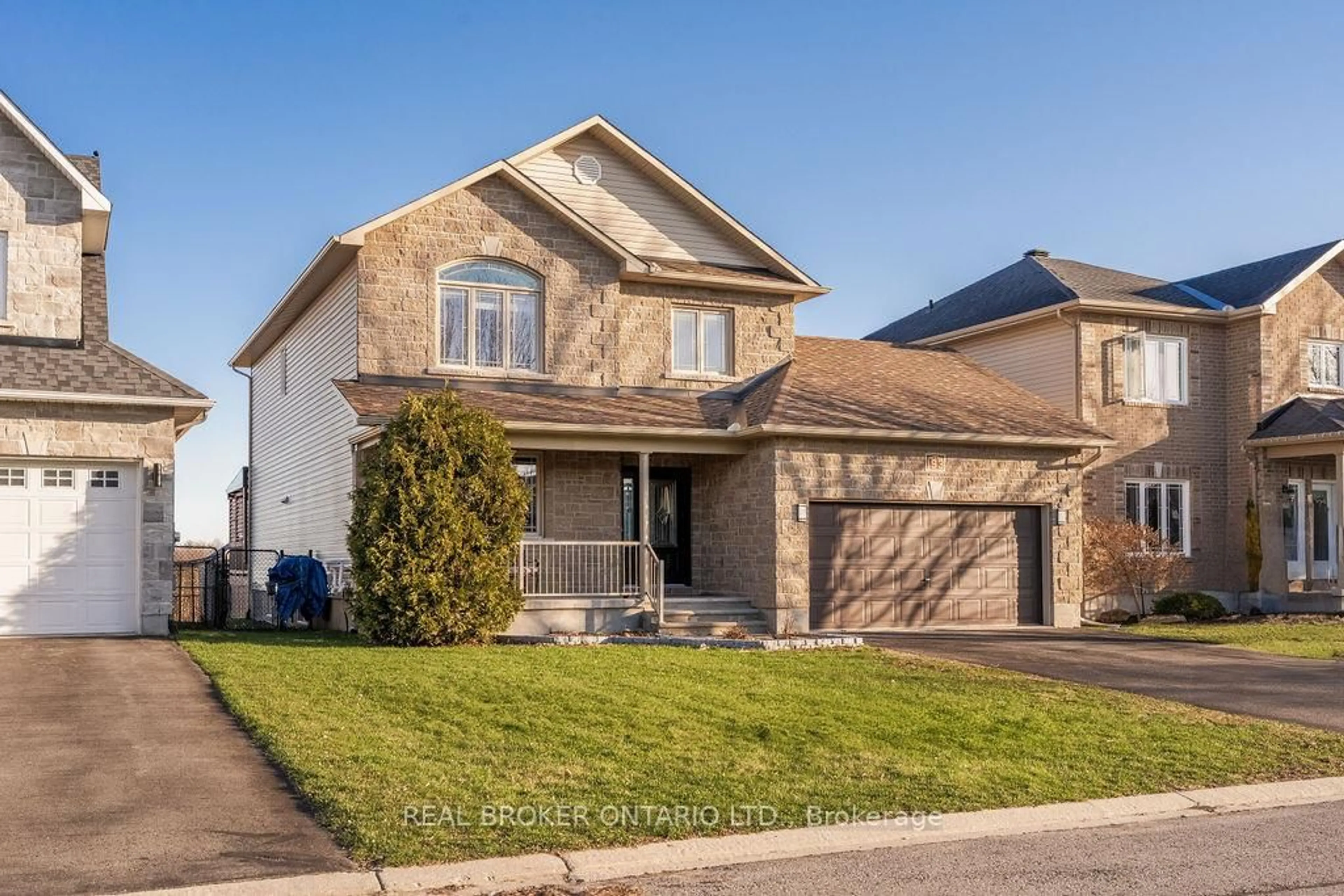 Home with brick exterior material, street for 193 Olde Towne Ave, Russell Ontario K4R 0B3