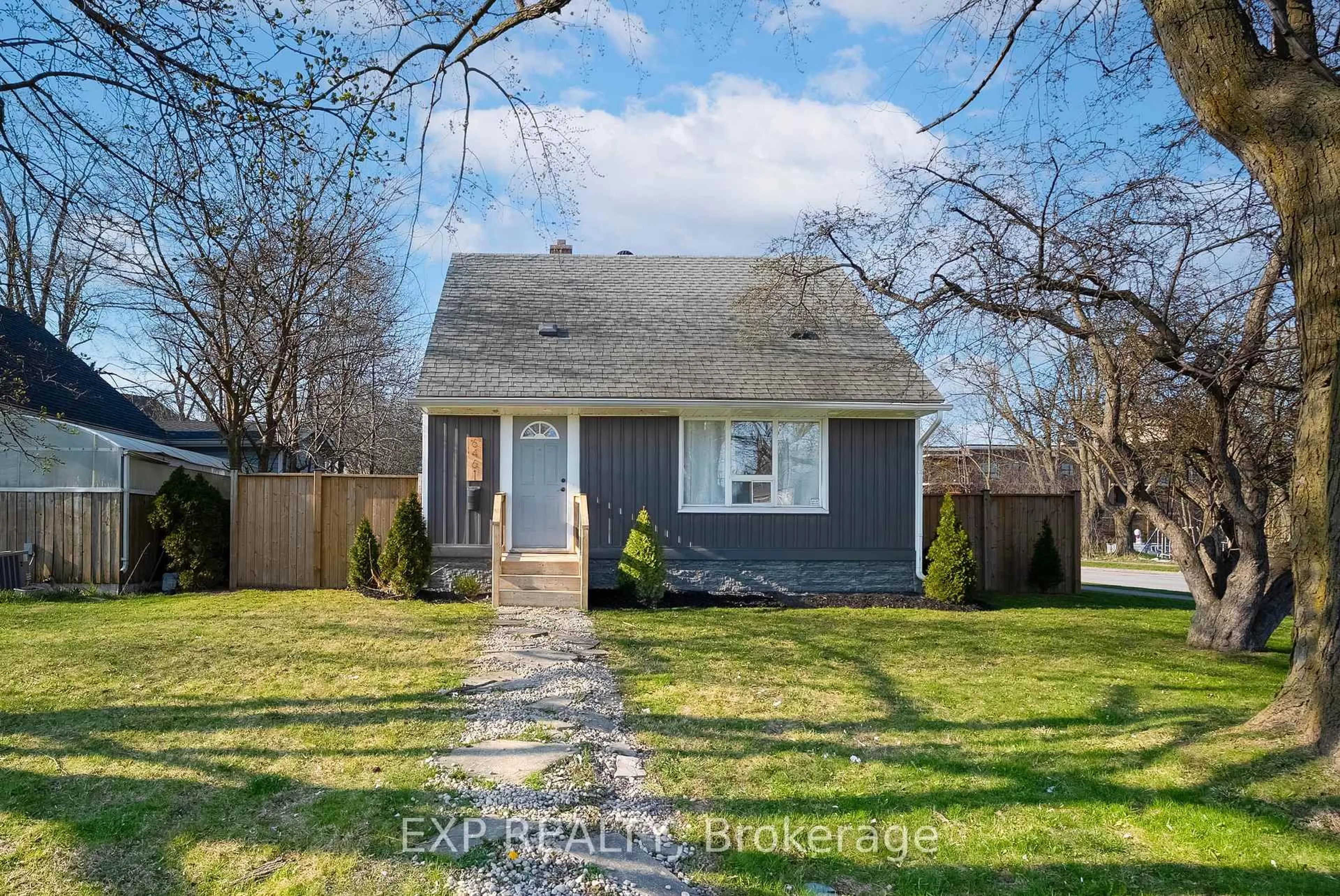 Unknown for 6461 Mcleod Rd, Niagara Falls Ontario L2G 3G3