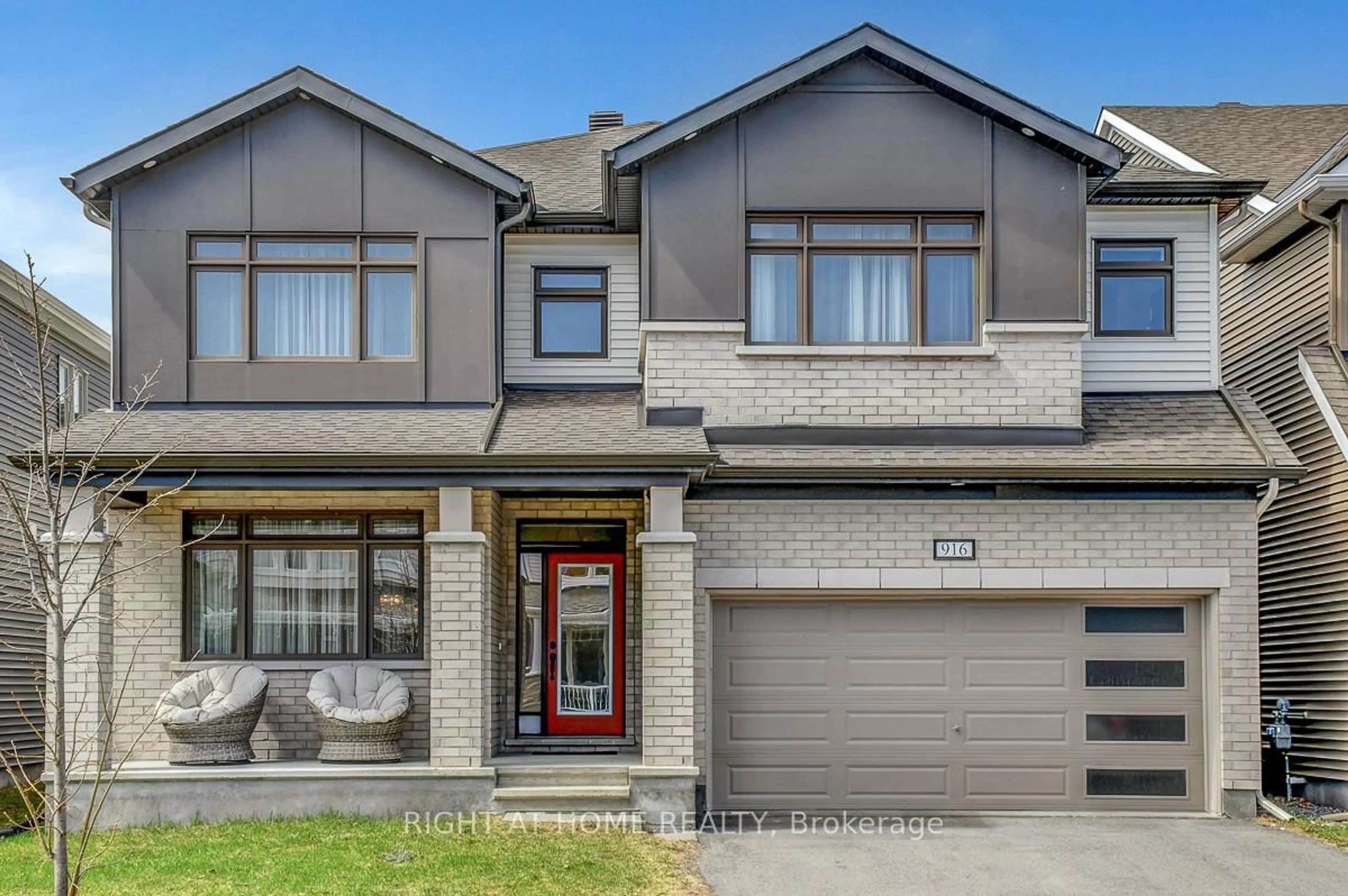 Home with brick exterior material, street for 916 Nokomis Pl, Ottawa Ontario K2J 6T4