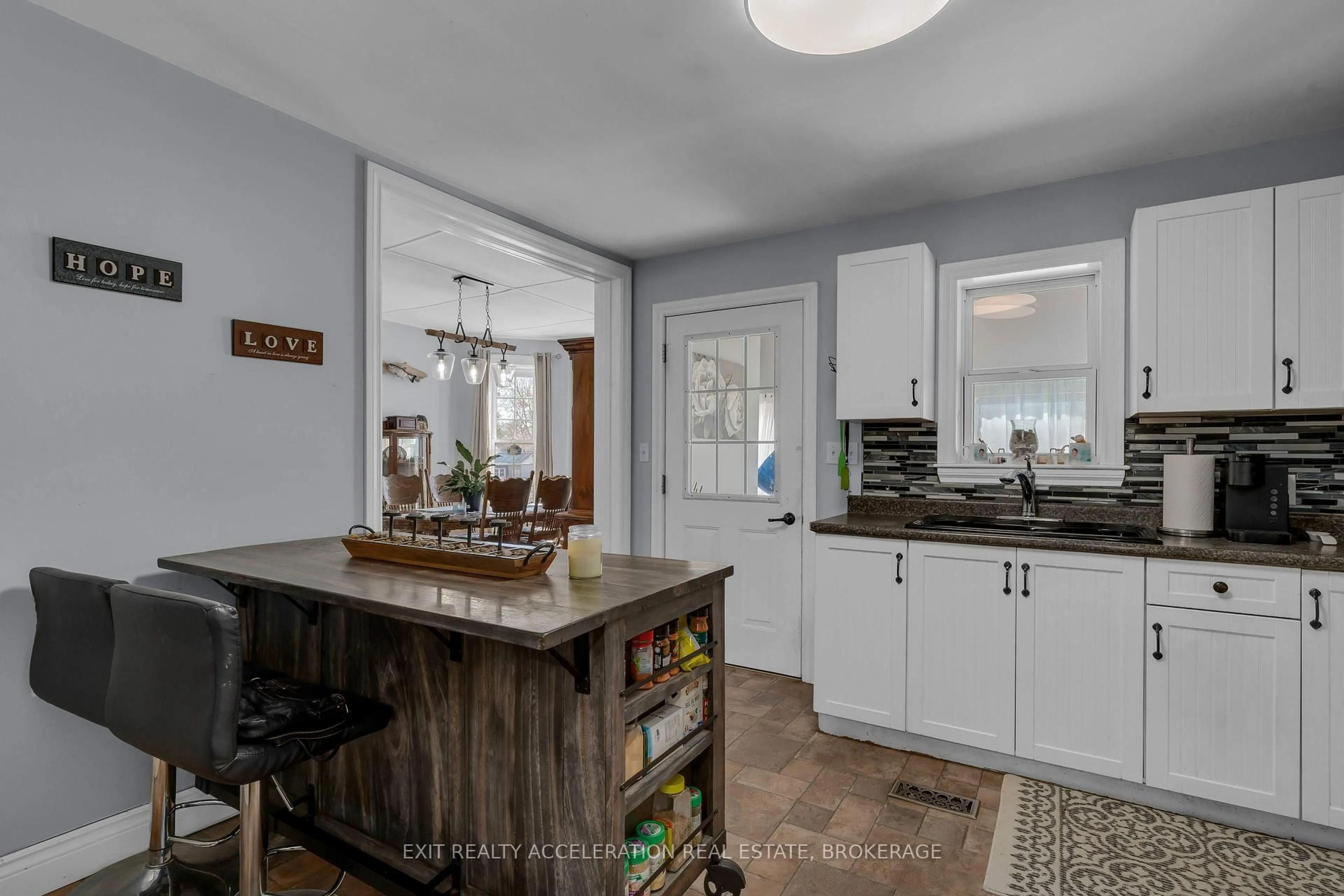 Open concept kitchen, unknown for 273 Dundas St, Deseronto Ontario K0K 1X0