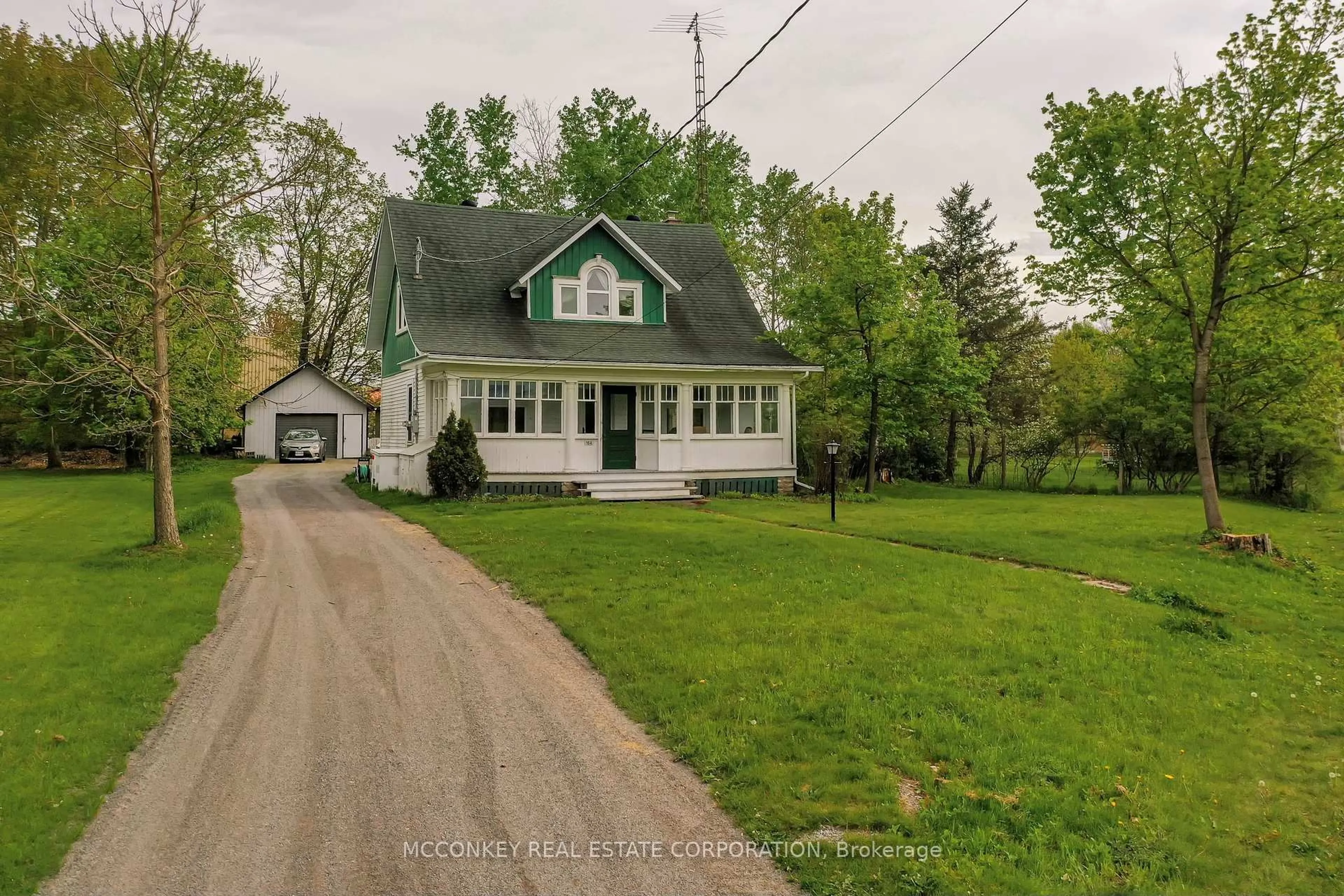 A pic from outside/outdoor area/front of a property/back of a property/a pic from drone, street for 164 Front St, Trent Hills Ontario K0L 1Y0