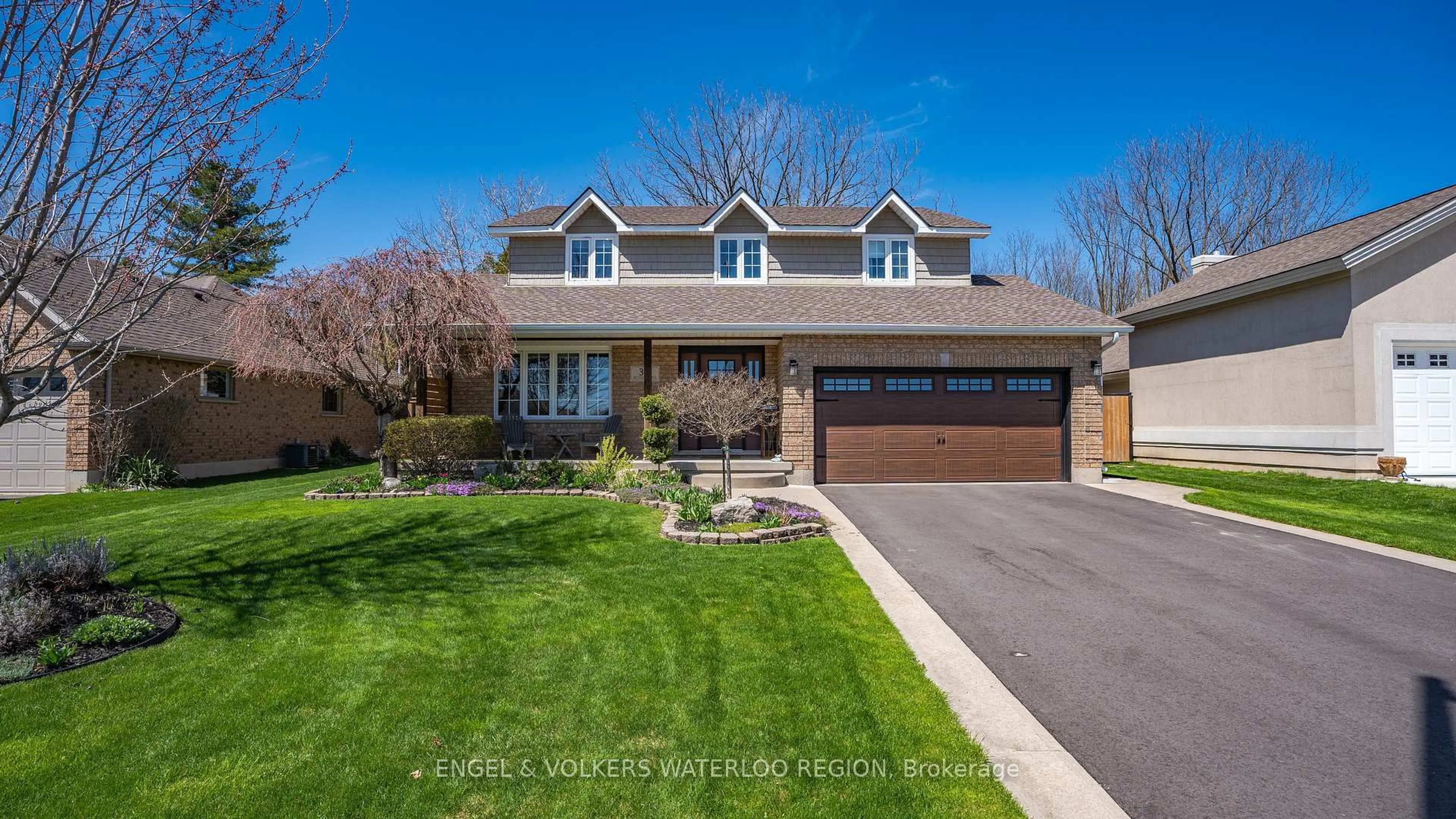 Home with brick exterior material, street for 37 Russell Cres, Brant Ontario N0E 1N0