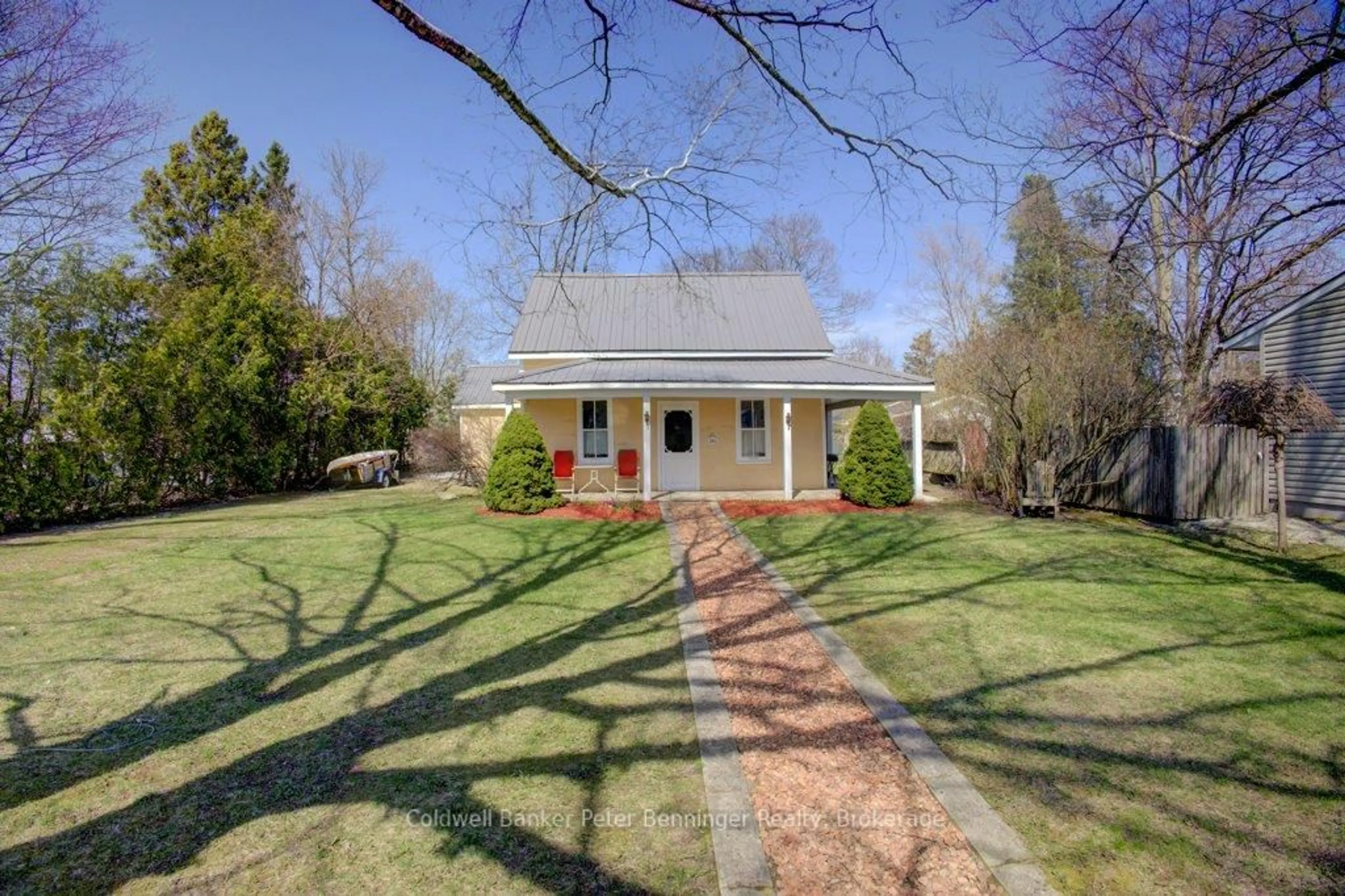 A pic from outside/outdoor area/front of a property/back of a property/a pic from drone, street for 381 Mill St, Saugeen Shores Ontario N0H 2C0