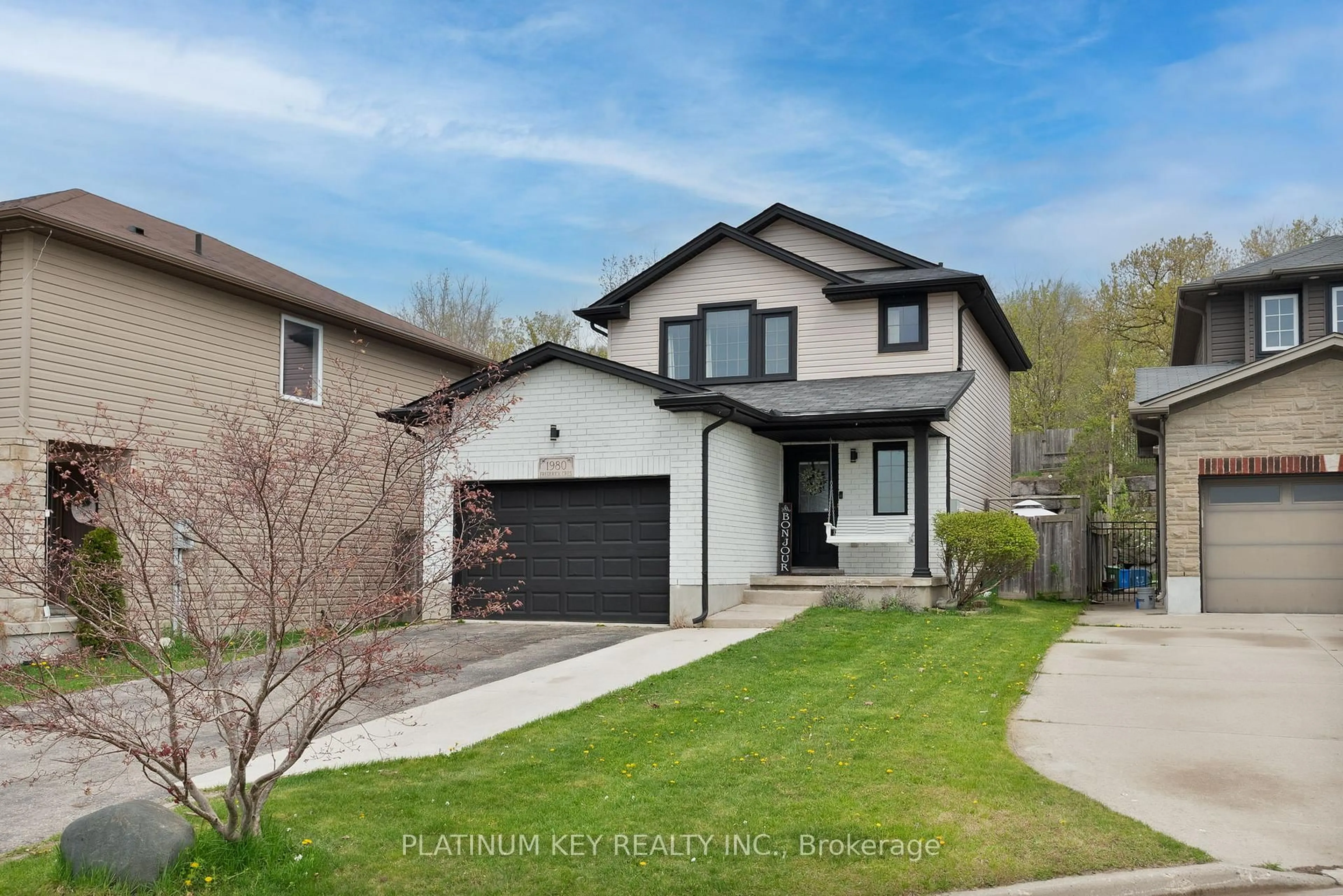 Home with vinyl exterior material, street for 1980 Frederick Cres, London East Ontario N5W 0A4