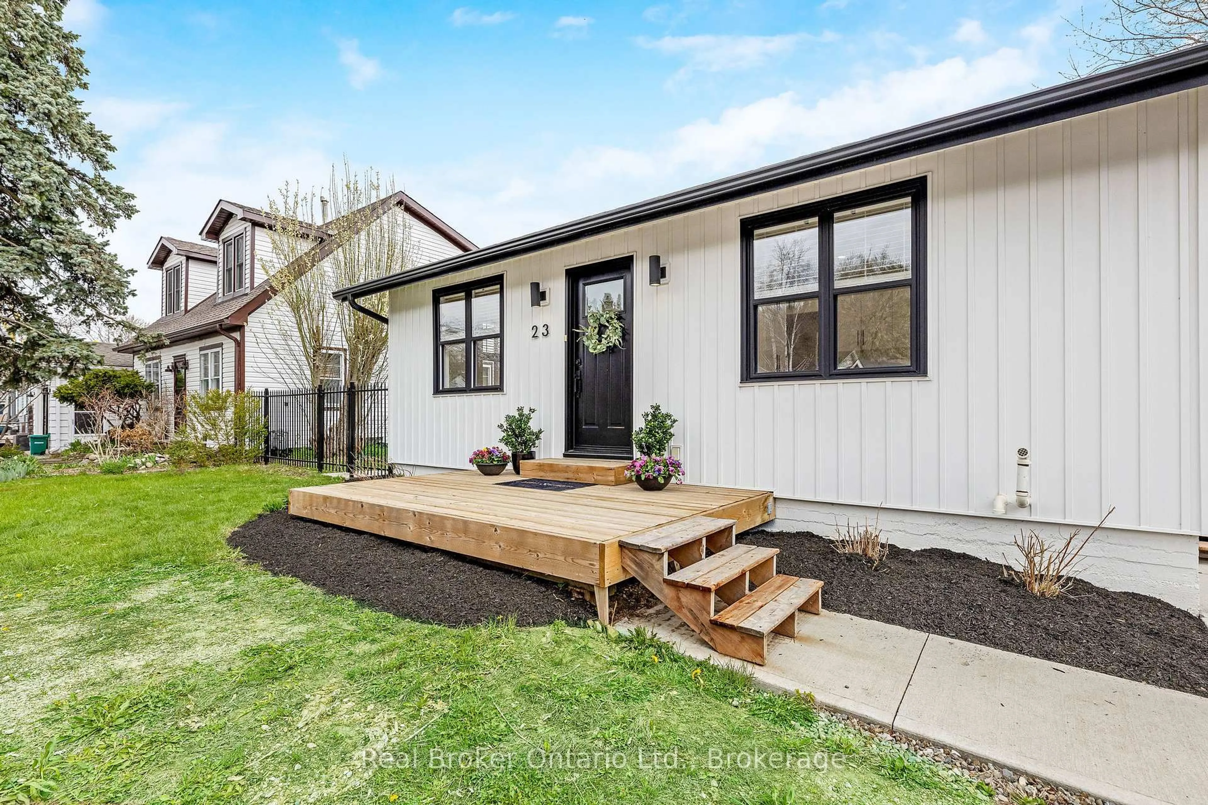 Home with vinyl exterior material, street for 23 Main St, Erin Ontario N0B 1T0