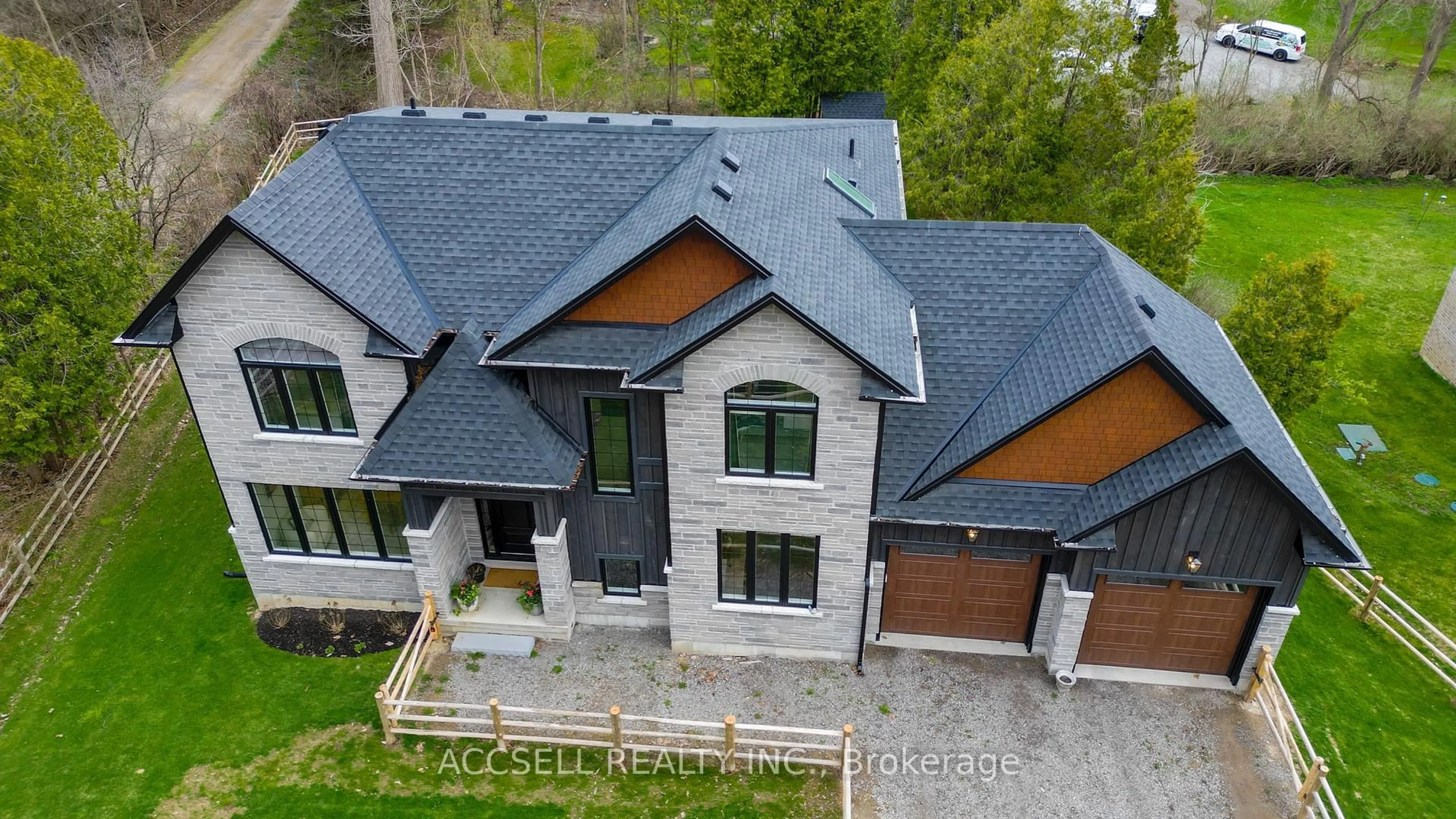 Home with brick exterior material, street for 1095 Mineral Springs Rd, Hamilton Ontario L9H 5E3
