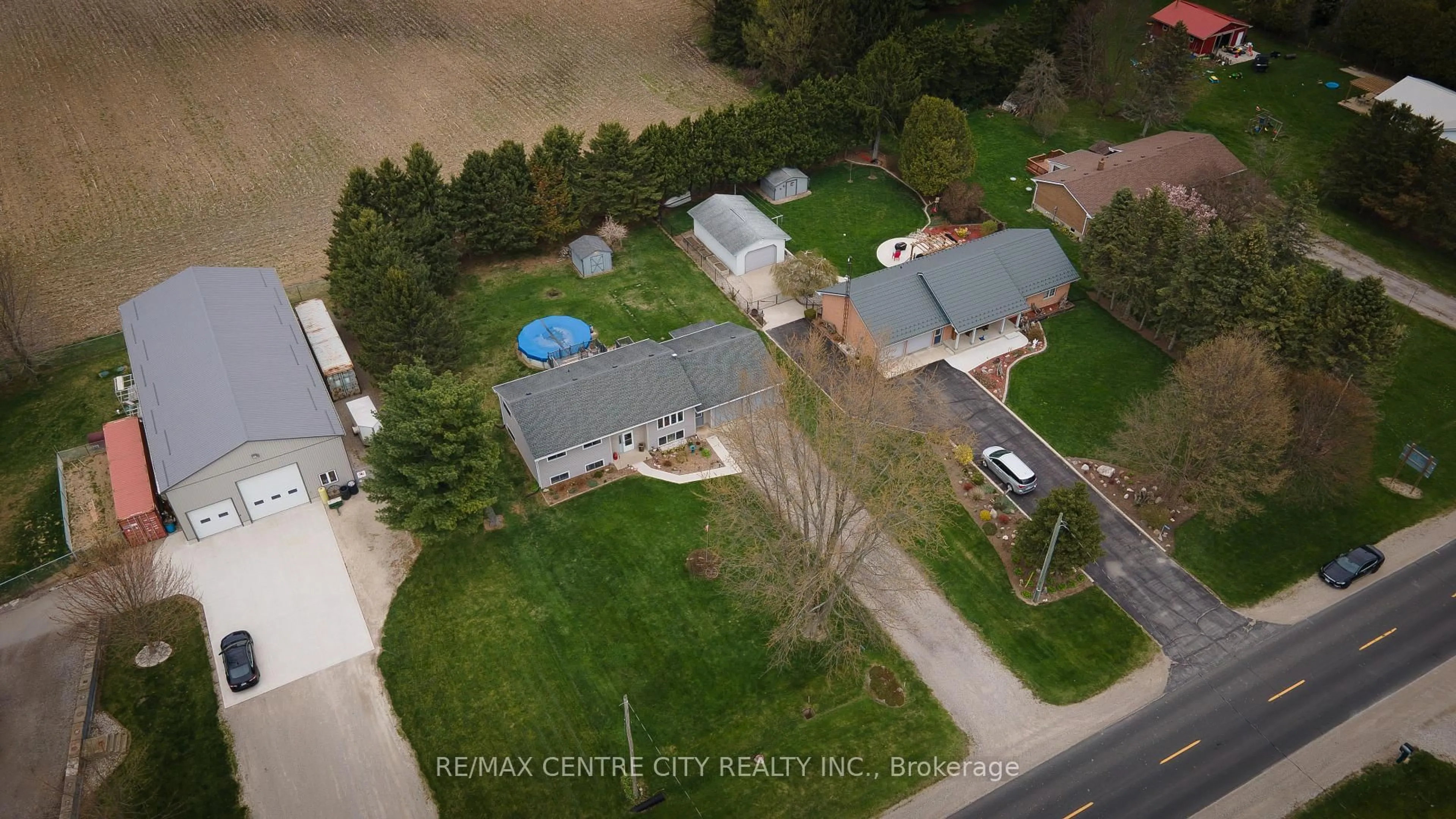 A pic from outside/outdoor area/front of a property/back of a property/a pic from drone, street for 49464 Nova Scotia Line, Malahide Ontario N5H 2R2