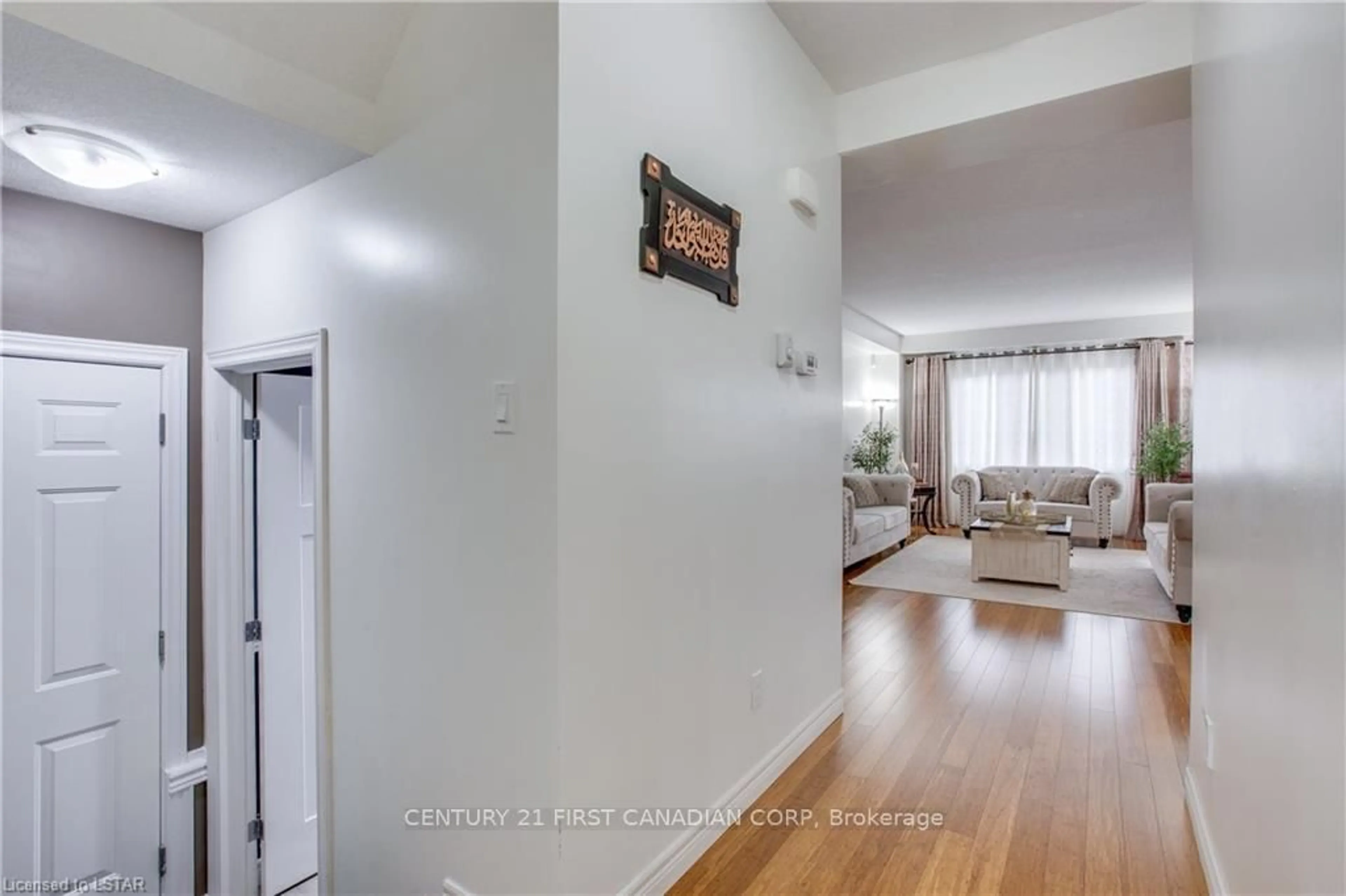 Unknown for 3380 Jinnies Way, London South Ontario N6L 0B8