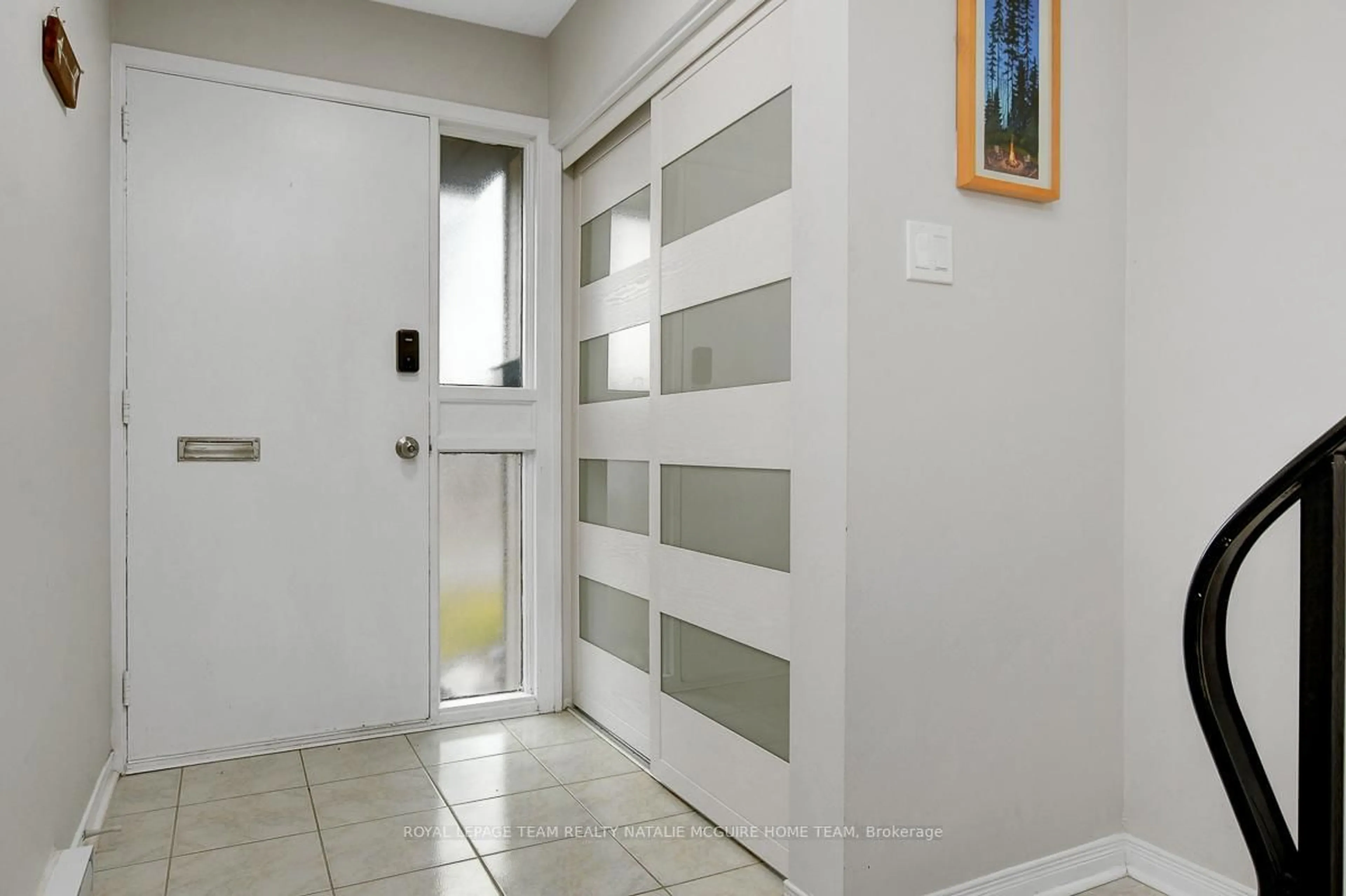 Indoor entryway for 3691 Albion Rd #47, Ottawa Ontario K1T 1P2