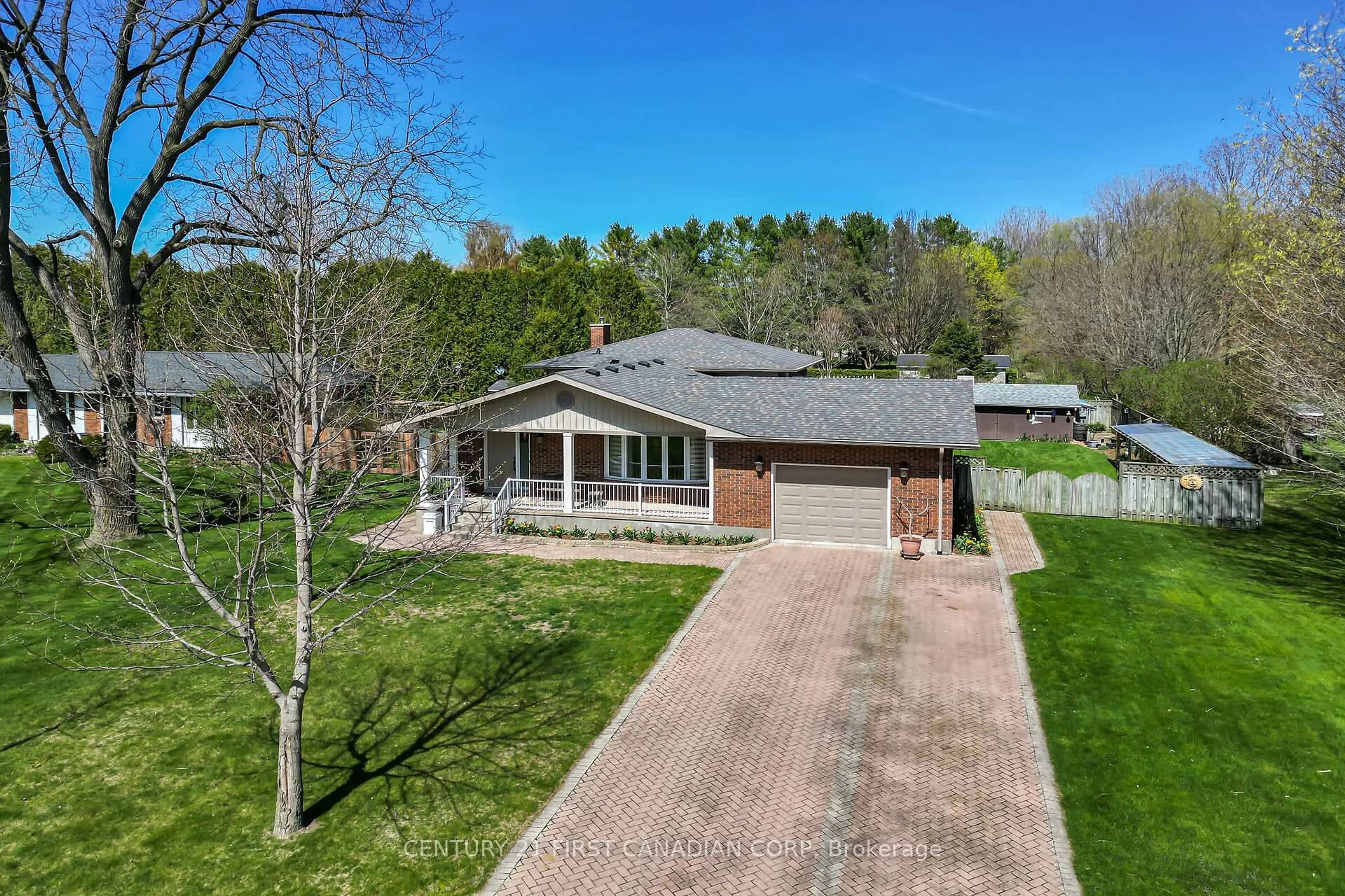 A pic from outside/outdoor area/front of a property/back of a property/a pic from drone, unknown for 10016 Graham Rd, West Elgin Ontario N0L 2P0