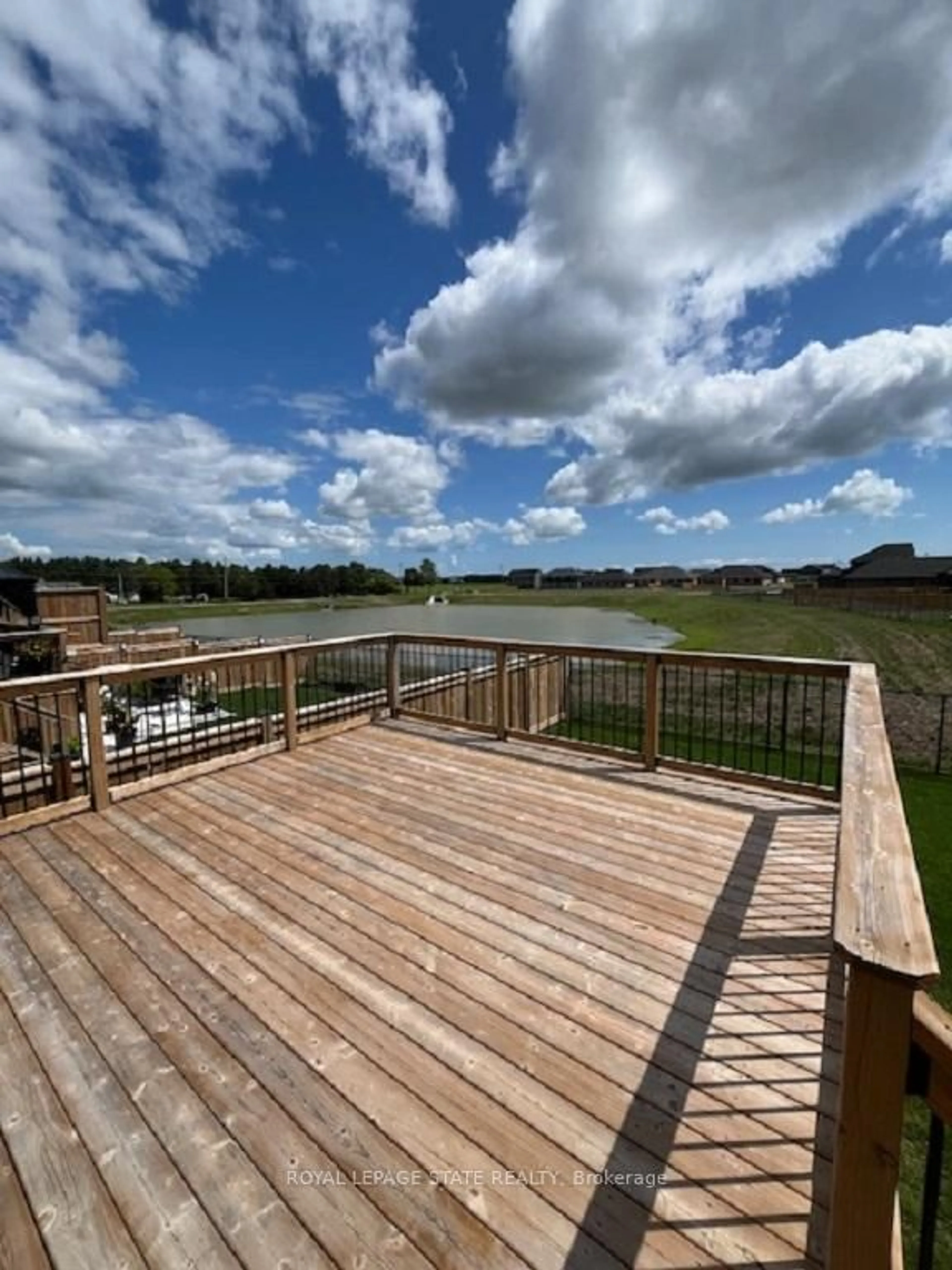 Patio, water/lake/river/ocean view for 8 Harlequin Crt, St. Thomas Ontario N5R 0L5