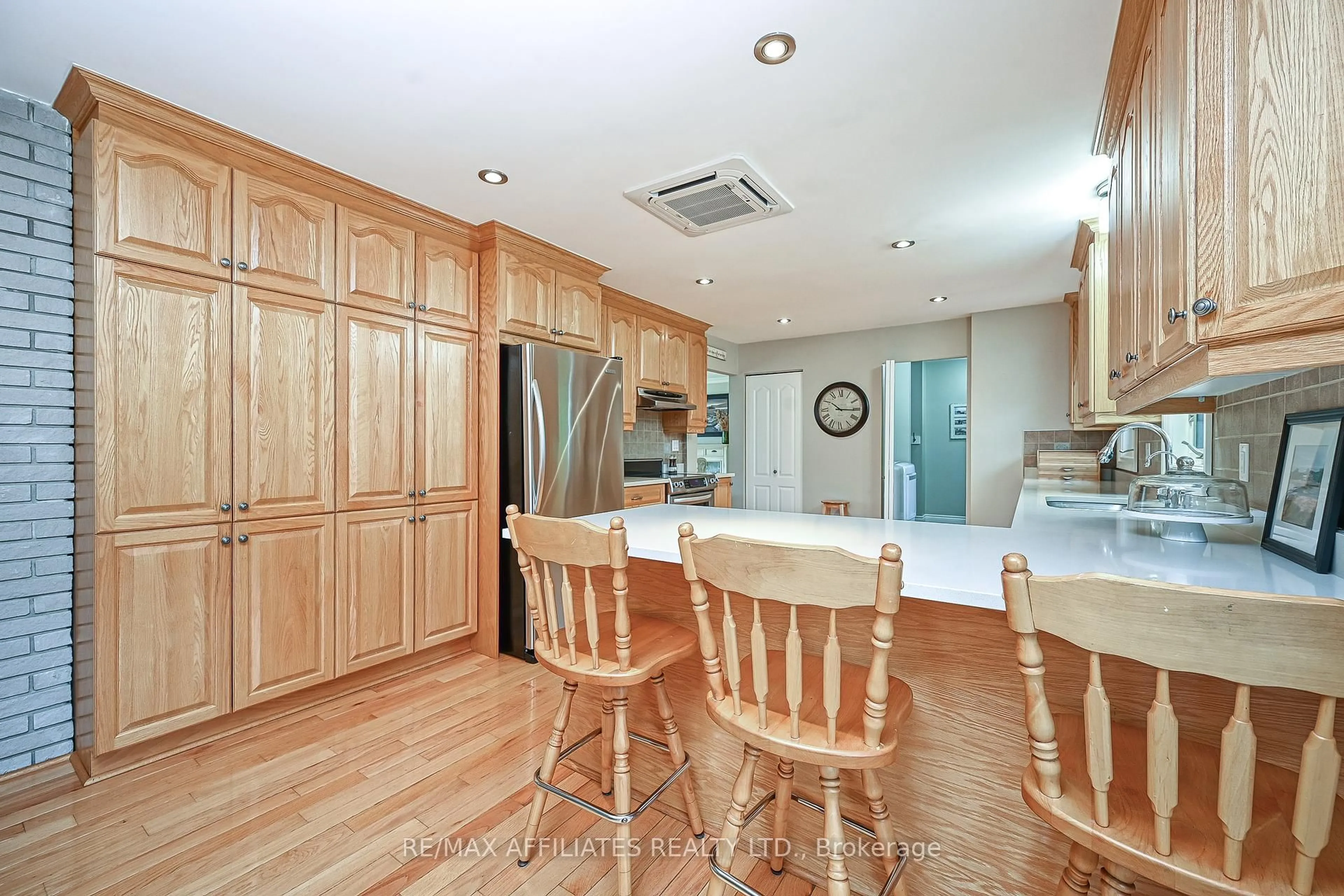 Unknown for 1532 BELLA VISTA Dr, Ottawa Ontario K4C 1A7