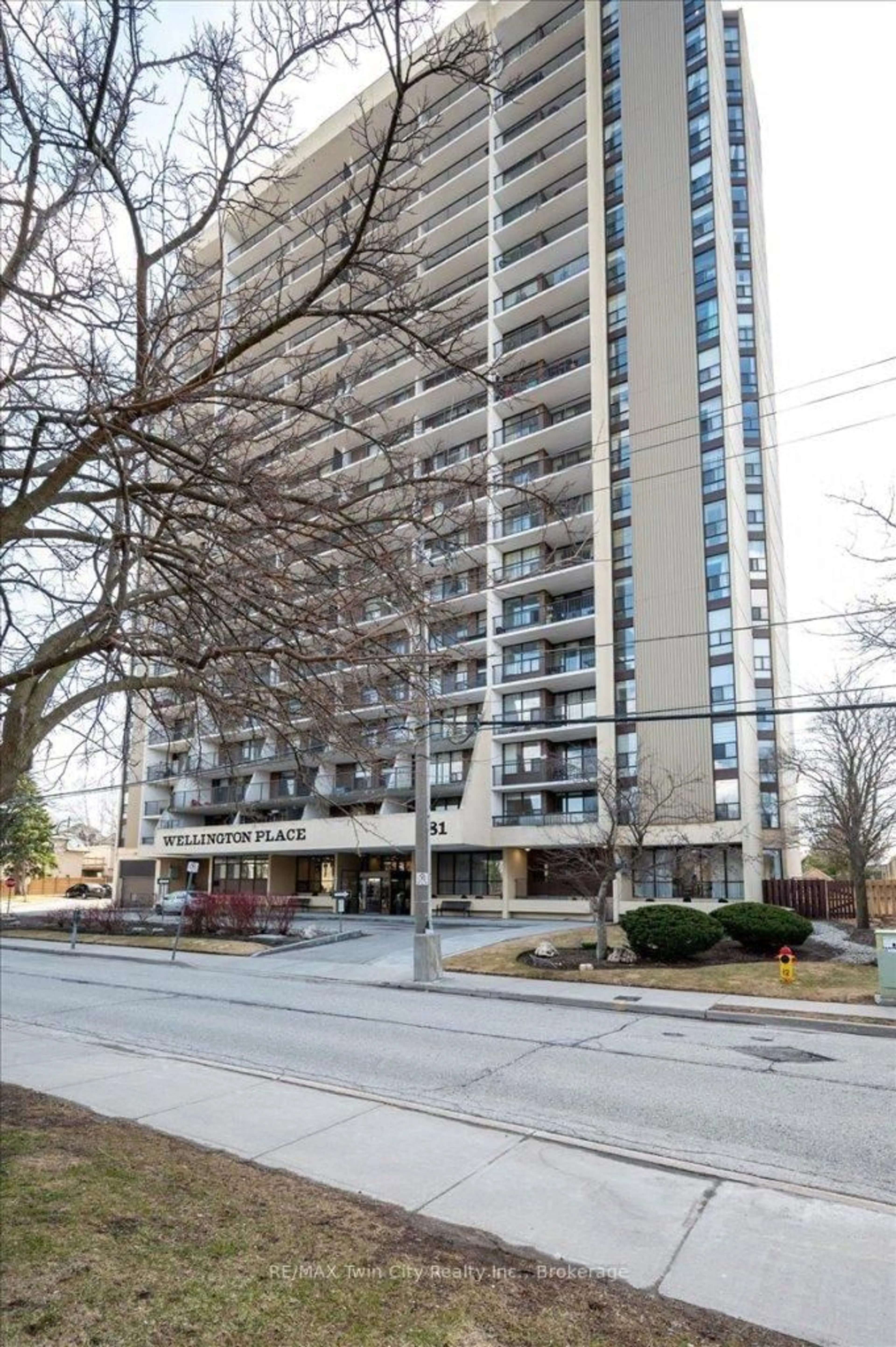 Unknown for 81 Church St #1307, Kitchener Ontario N2G 4M1