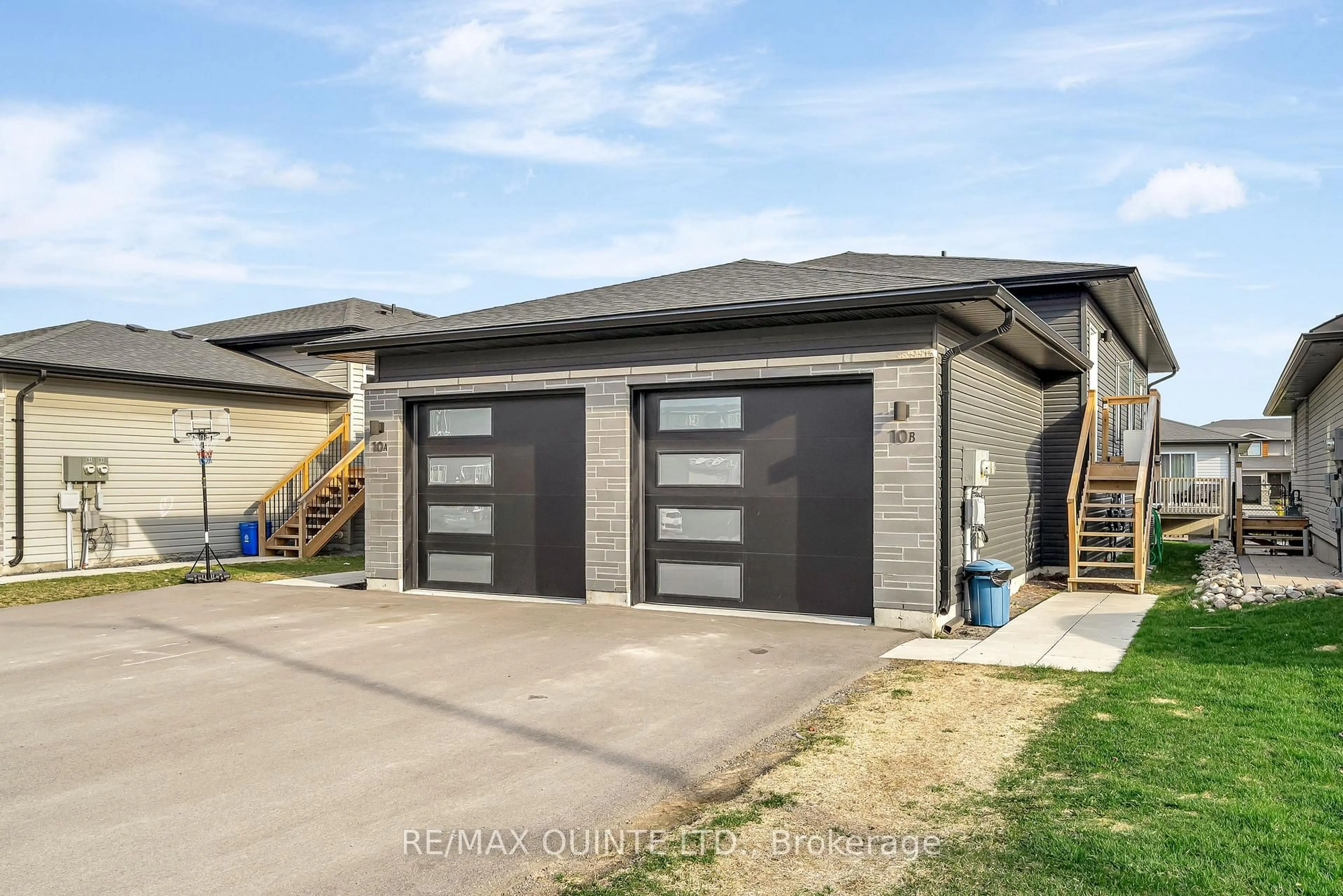 Indoor garage for 10 Lehtinen Cres #A & B, Belleville Ontario K8P 0H4