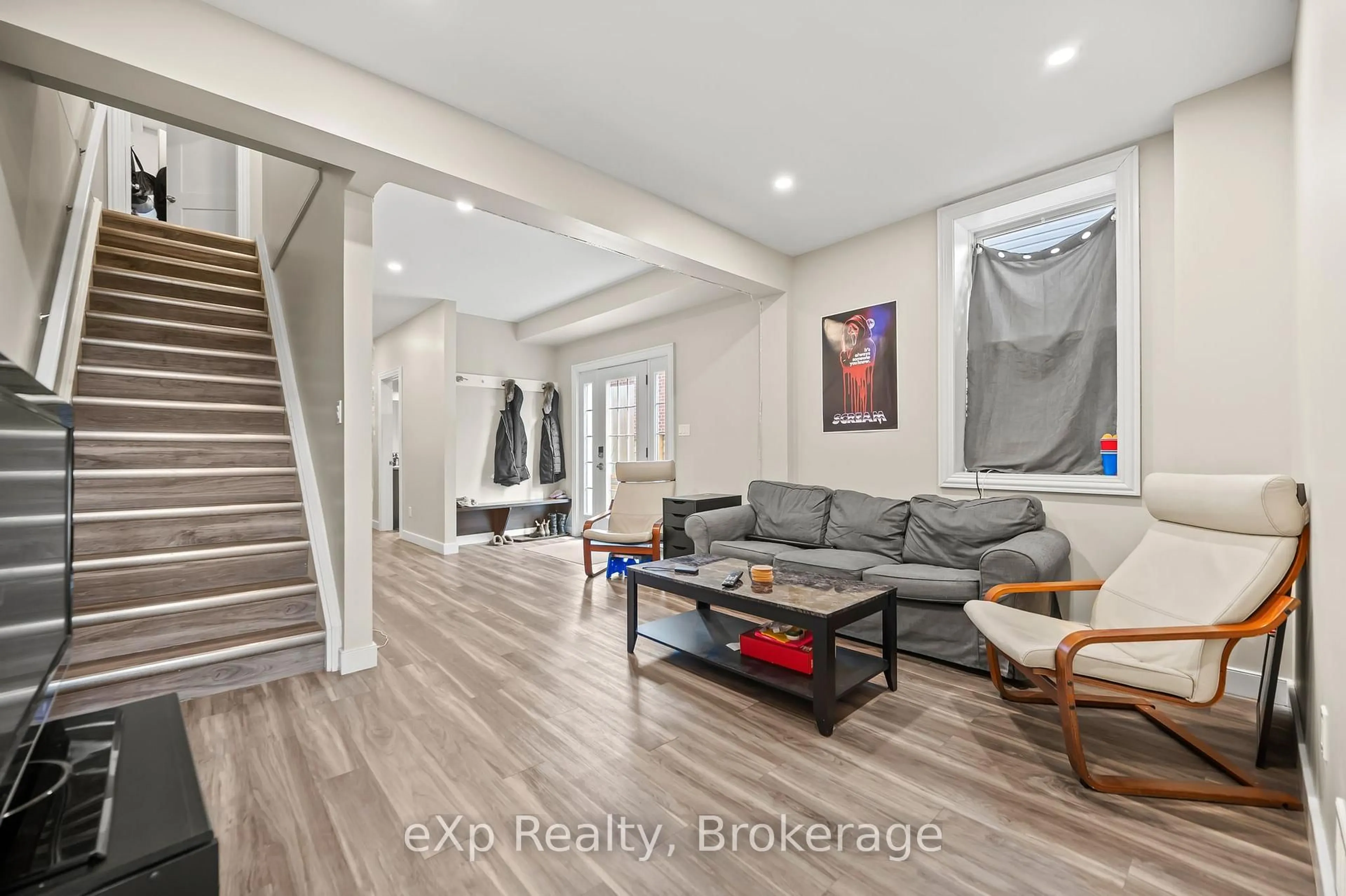 Unknown for 51 College Ave, Guelph Ontario N1G 1R8